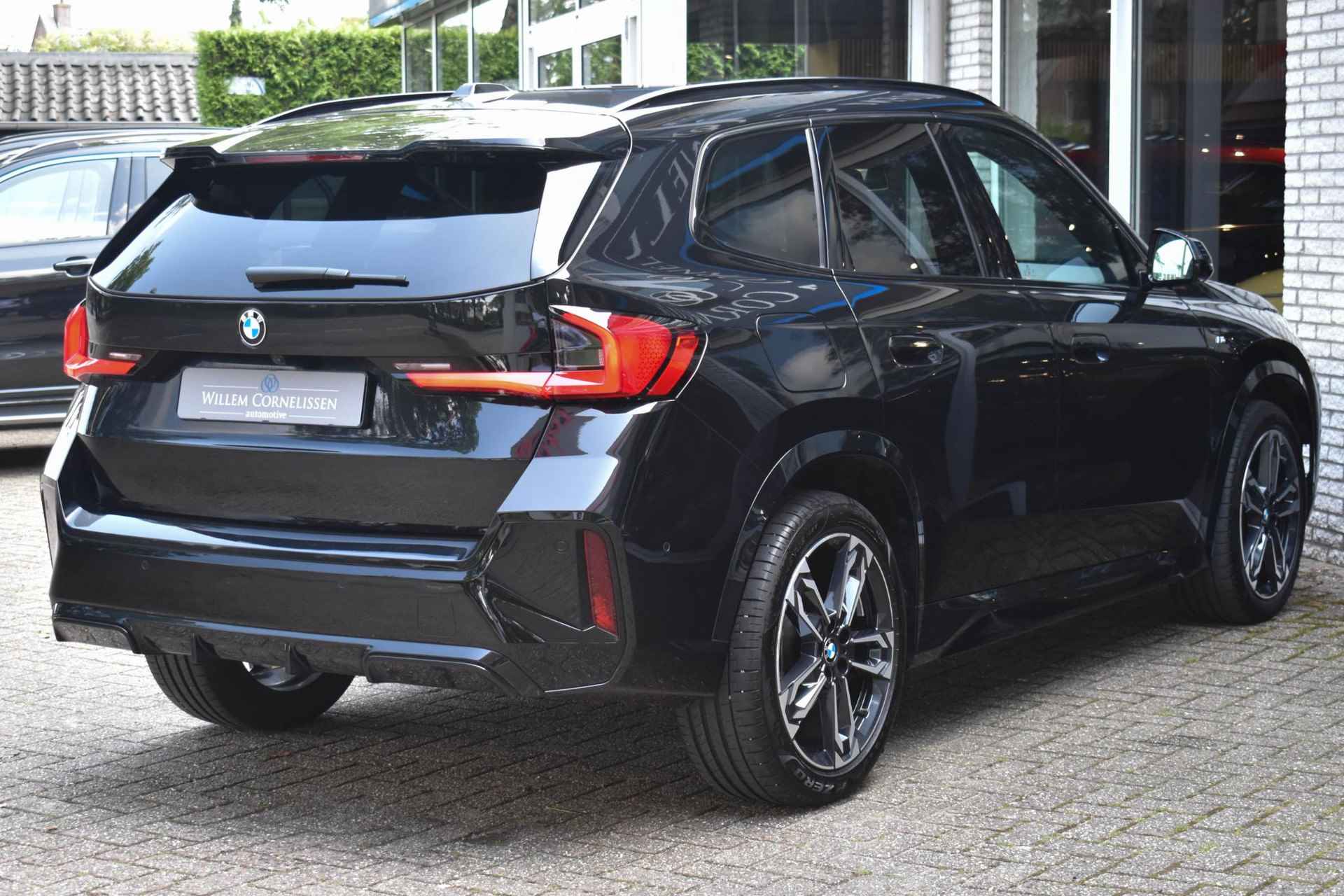 BMW X1 sDrive18i Aut M-Sport NL auto Camera Leder Trekhaa - 29/63