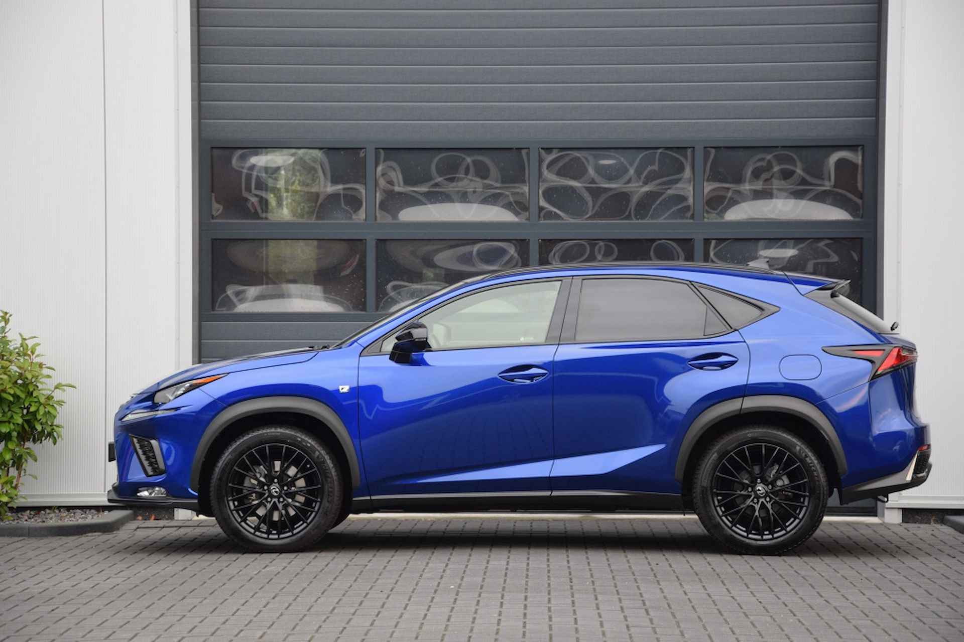 Lexus NX 300h AWD F Sport Line | Electrische stoelen | Electrische achter - 2/30