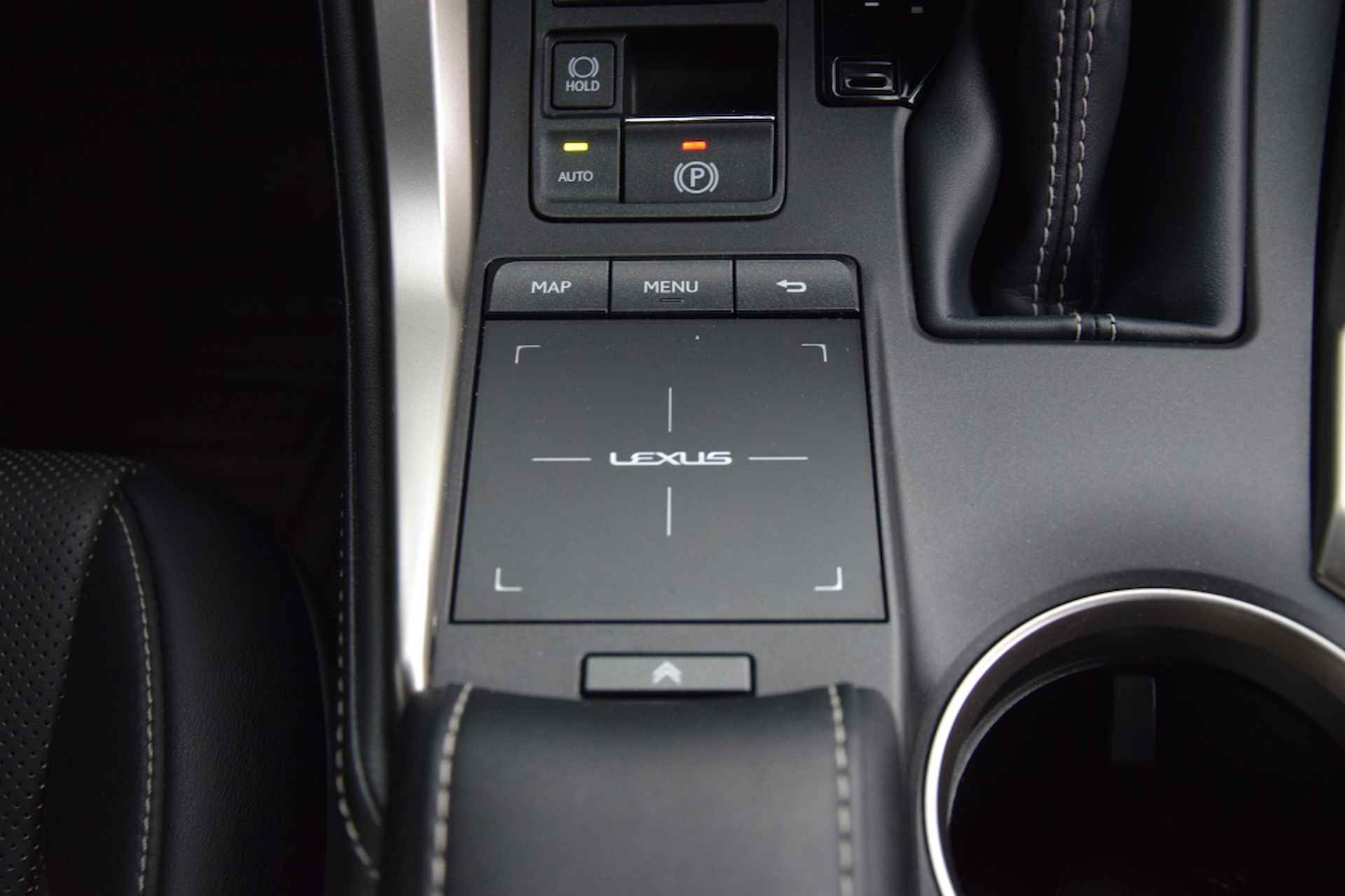 Lexus NX 300h AWD F Sport Line | Electrische stoelen | Electrische achter - 13/30