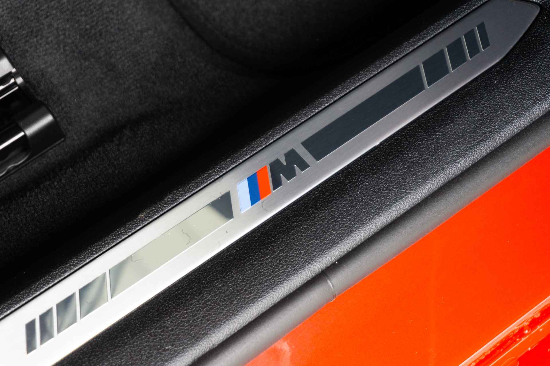 BMW 1 Serie 5-deurs 118i High Executive M Sport Pro Pack / Achteruitrijcamera / Glazen panoramadak / Elektrisch verwarmde voorstoelen - 20/45