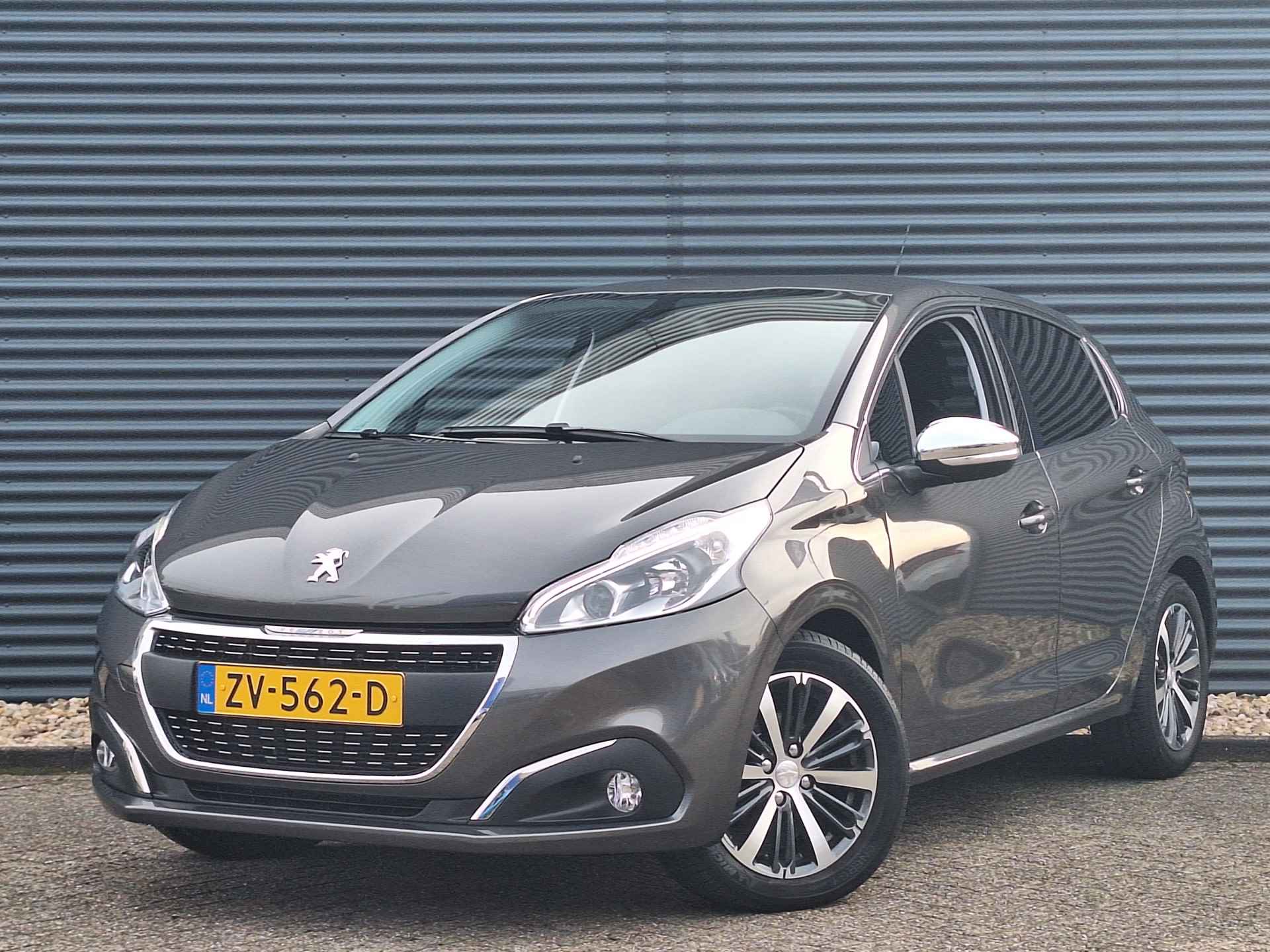 Peugeot 208 1.2 PureTech Allure 110pk | Automaat | Camera | Navigatie | Climate Control | Cruise Control | Apple Carplay en Android Auto | Lage Kilometerstand met NAP | Ingeruild van eerste eigenaar !! - 43/50