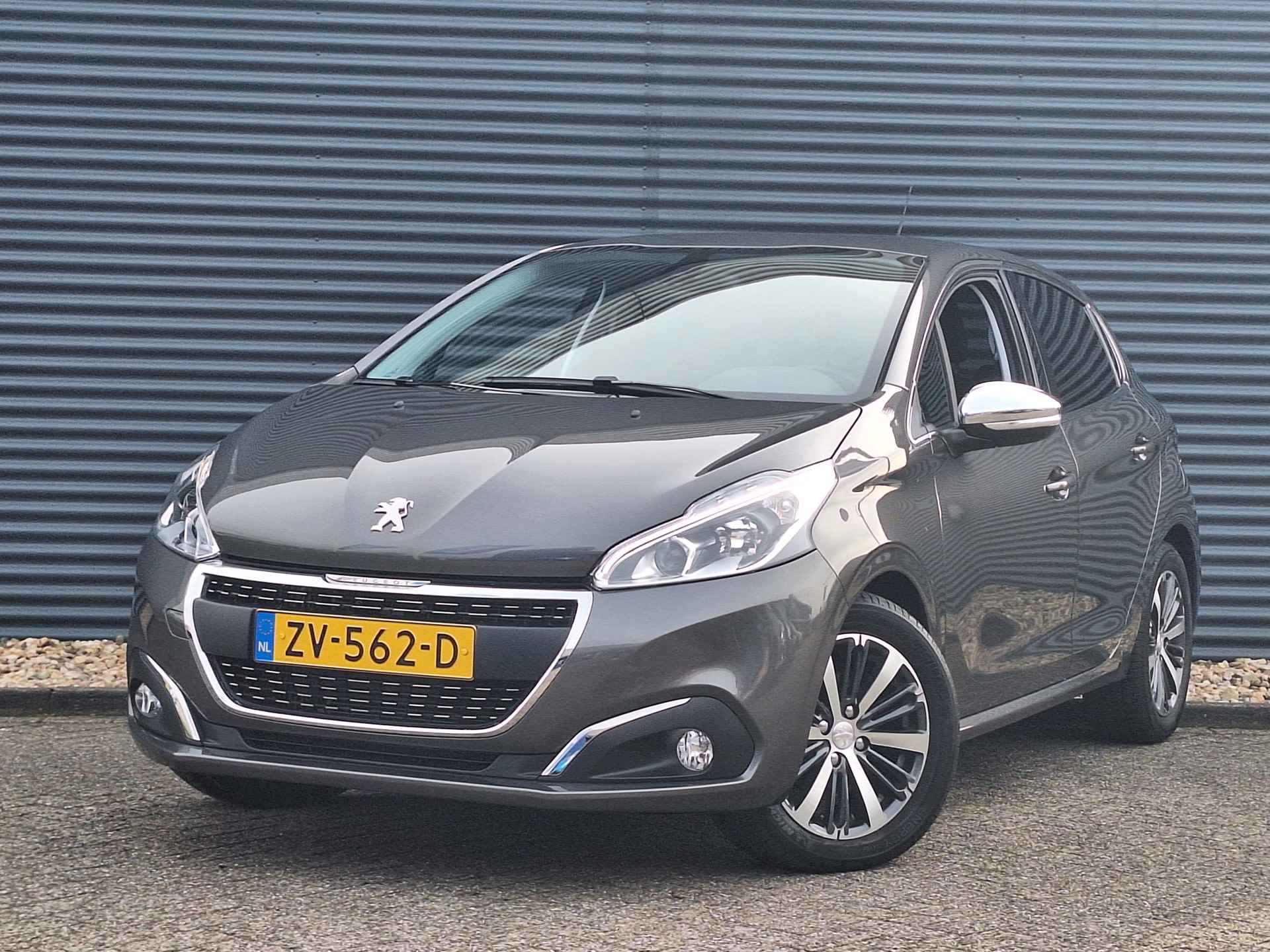 Peugeot 208 1.2 PureTech Allure 110pk | Automaat | Camera | Navigatie | Climate Control | Cruise Control | Apple Carplay en Android Auto | Lage Kilometerstand met NAP | Ingeruild van eerste eigenaar !! - 47/50