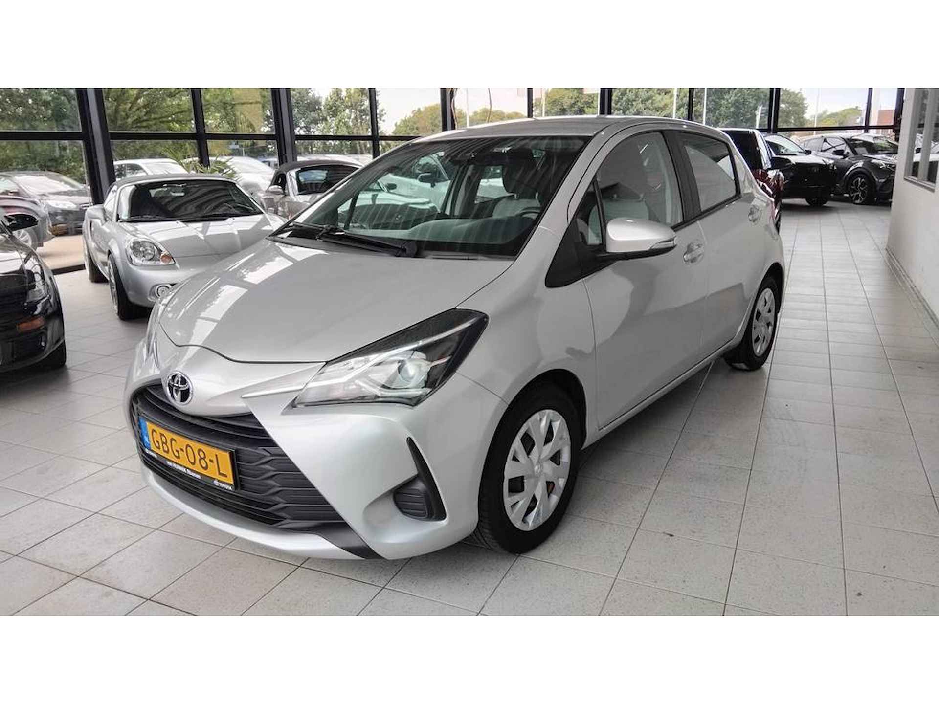 Toyota Yaris 1.0 VVT-i Active Navi Camera Stoelverw - 4/24