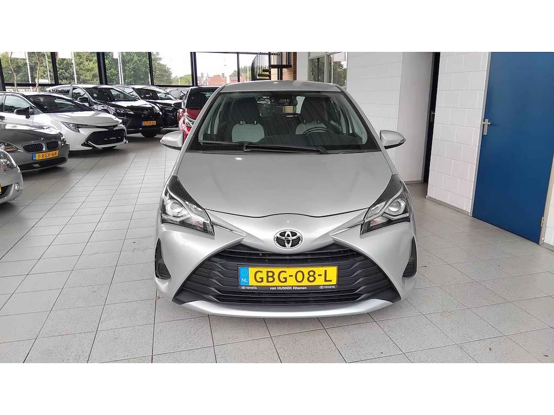 Toyota Yaris 1.0 VVT-i Active Navi Camera Stoelverw - 5/24