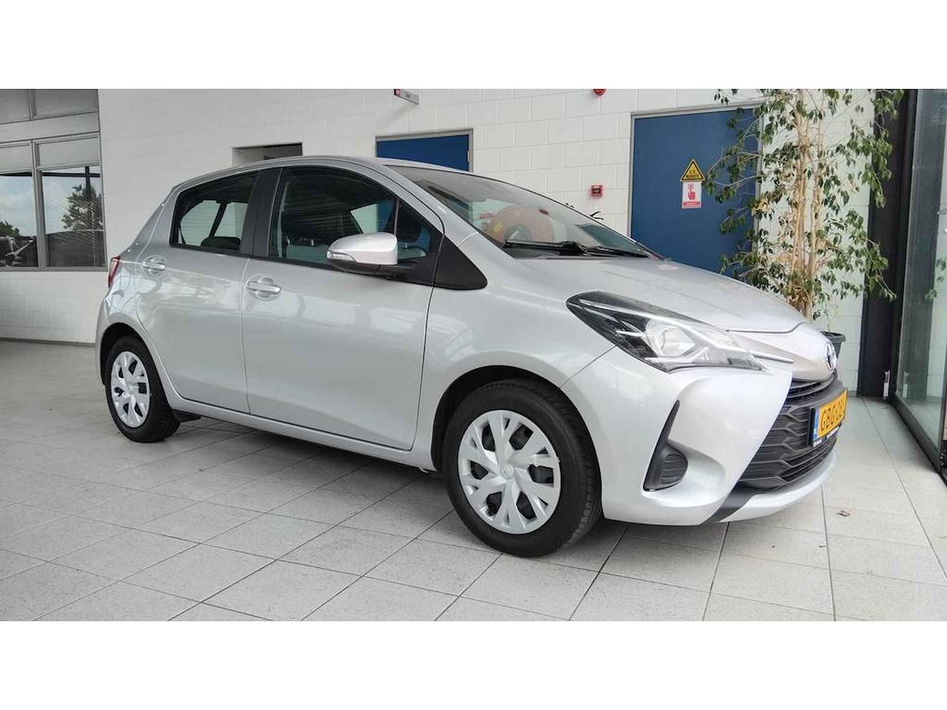 Toyota Yaris 1.0 VVT-i Active Navi Camera Stoelverw - 24/24