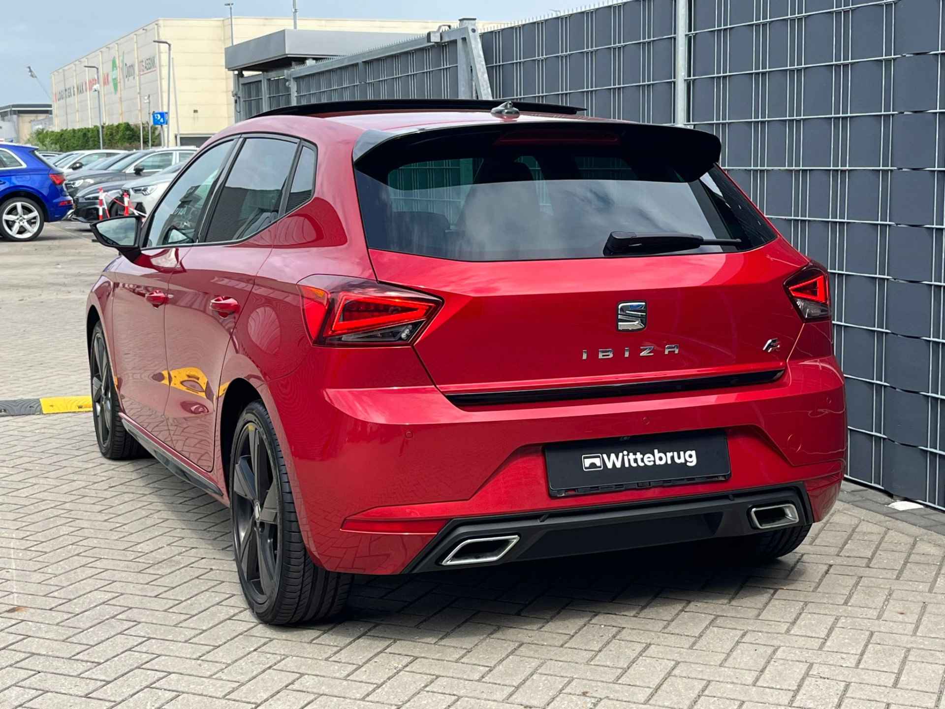 SEAT Ibiza 1.5 TSI 150pk FR Black Edition / Panoramadak / Digitale Cockpit / Alcantara / LED / Navigatie / Achteruitrijcamera / 18" LMV P4 - 6/38