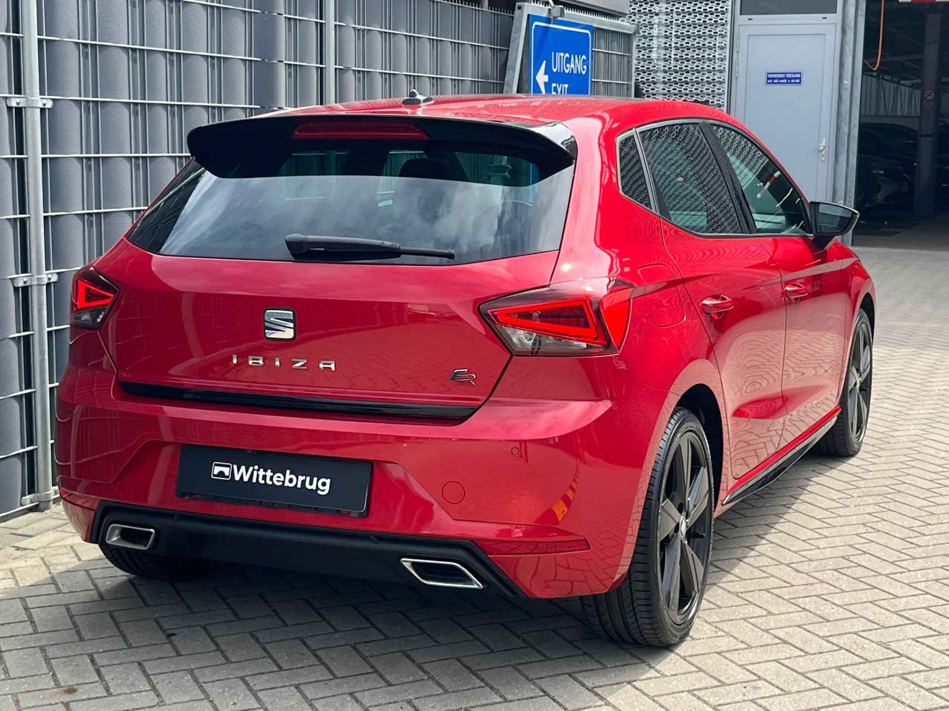 SEAT Ibiza 1.5 TSI 150pk FR Black Edition / Panoramadak / Digitale Cockpit / Alcantara / LED / Navigatie / Achteruitrijcamera / 18" LMV P4 - 8/38