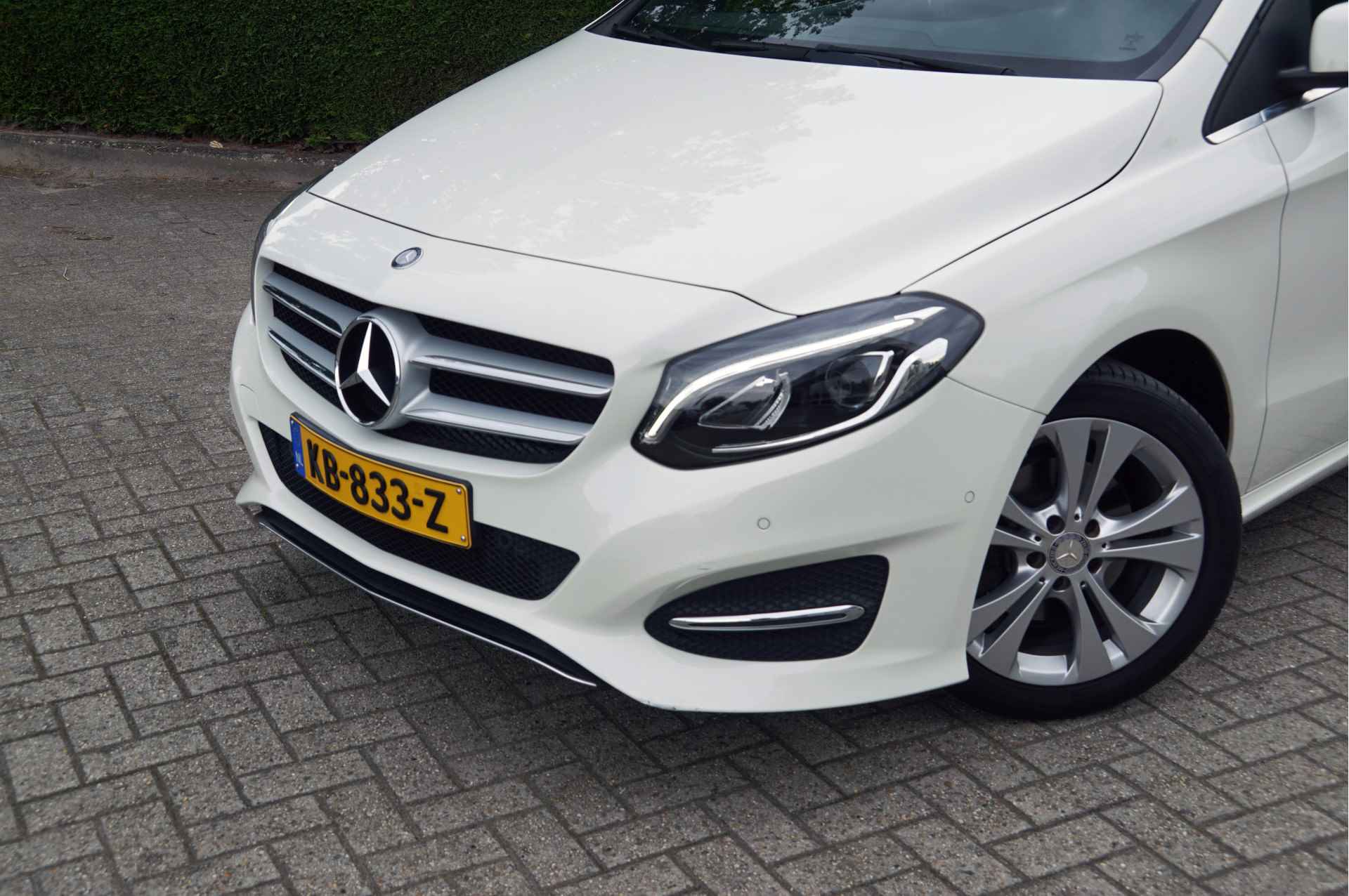 Mercedes-Benz B-Klasse B 180 Ambition | Camera Stoelverwarming | Dealeronderhouden - 14/45