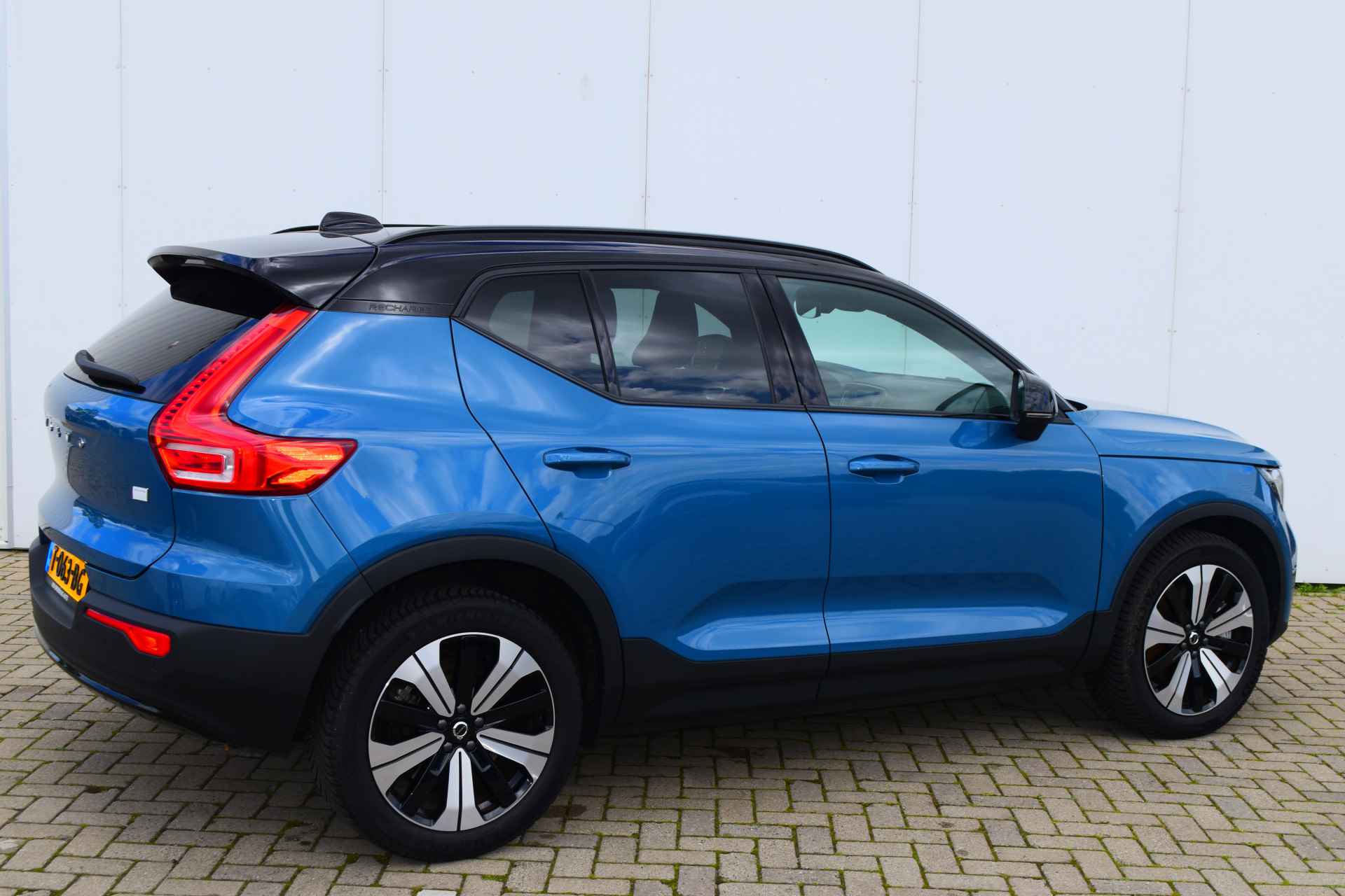 Volvo XC40 Recharge Core 70 kWh #FjordBlue #Trekhaak #ClimateLine - 5/25