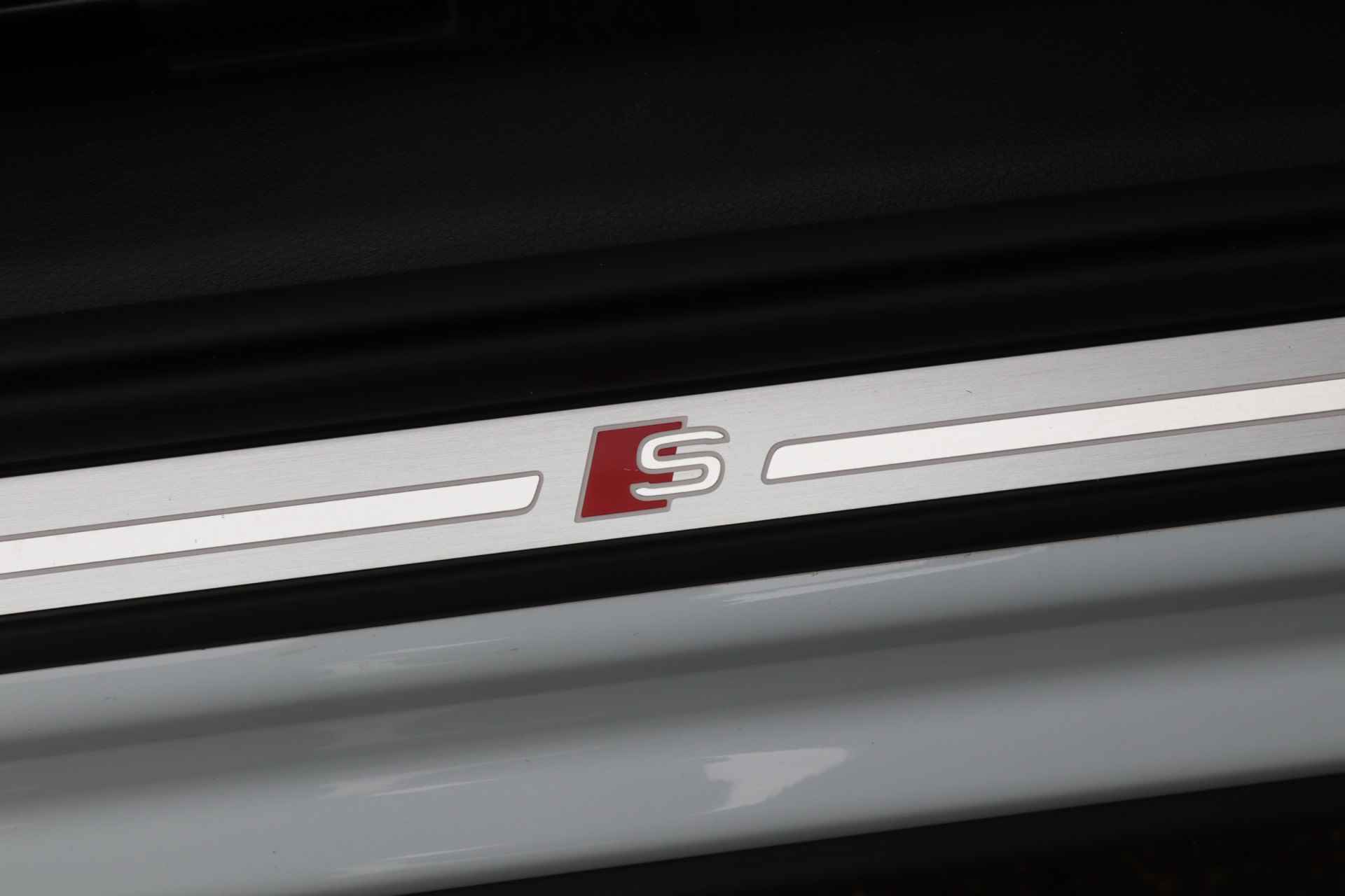 Audi Q2 35 TFSI S-Tronic S-Line MMI Navi Plus/Virtual Cockpit/Keyless/Acc/App-Connect/DAB - 36/38