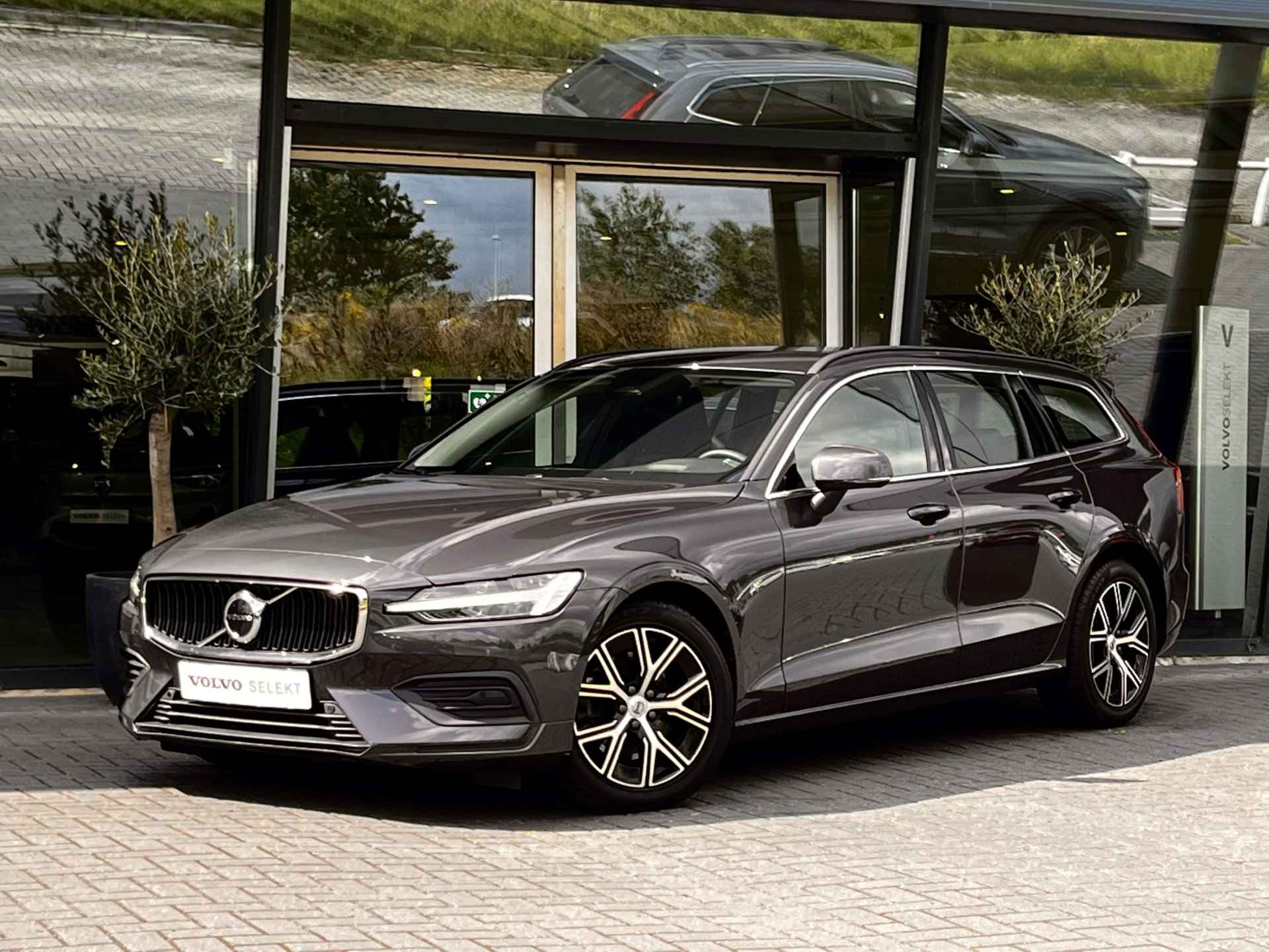 Volvo V60 B4 Core | Adaptive Cruise | Camera | Pilot-Assist | Stoel&Stuurverwarming | BLIS | Keyless | 17-Inch - 1/16