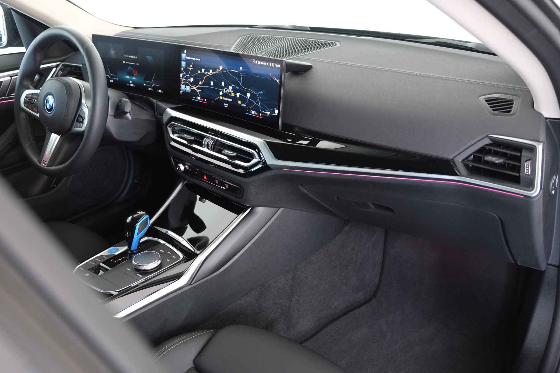 BMW i4 eDrive40 84 kWh / Navigatie / Carplay / LED / Camera - 3/34