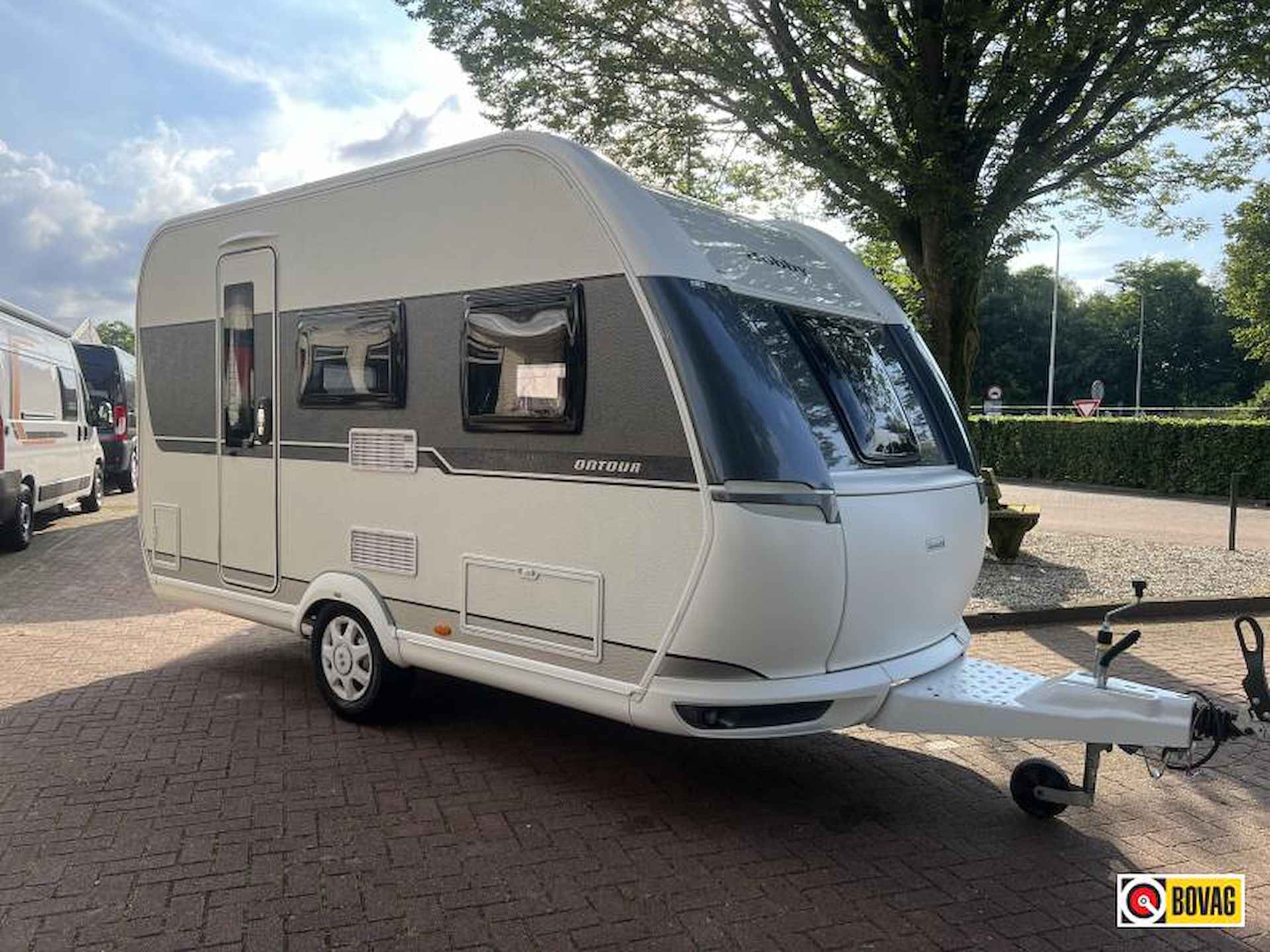 Hobby Ontour 390 SF KEURIG ONDERHOUDEN - 1/11