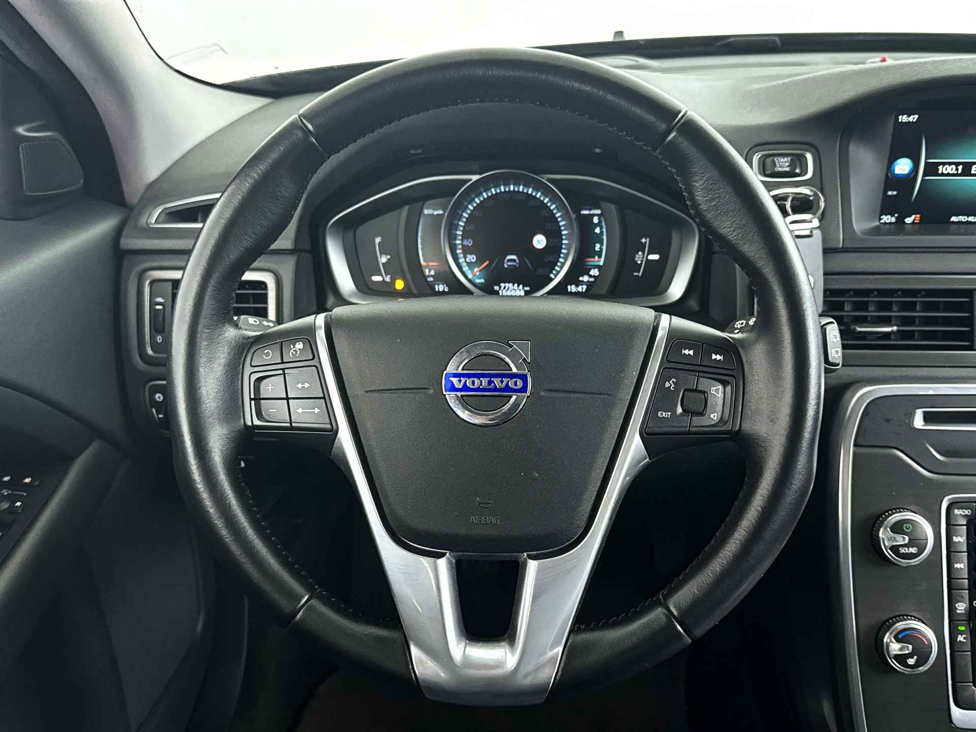 Volvo V70 T4 Inscription Edition | Stoelverwarming | Harman Kardon | Trekhaak - 16/34