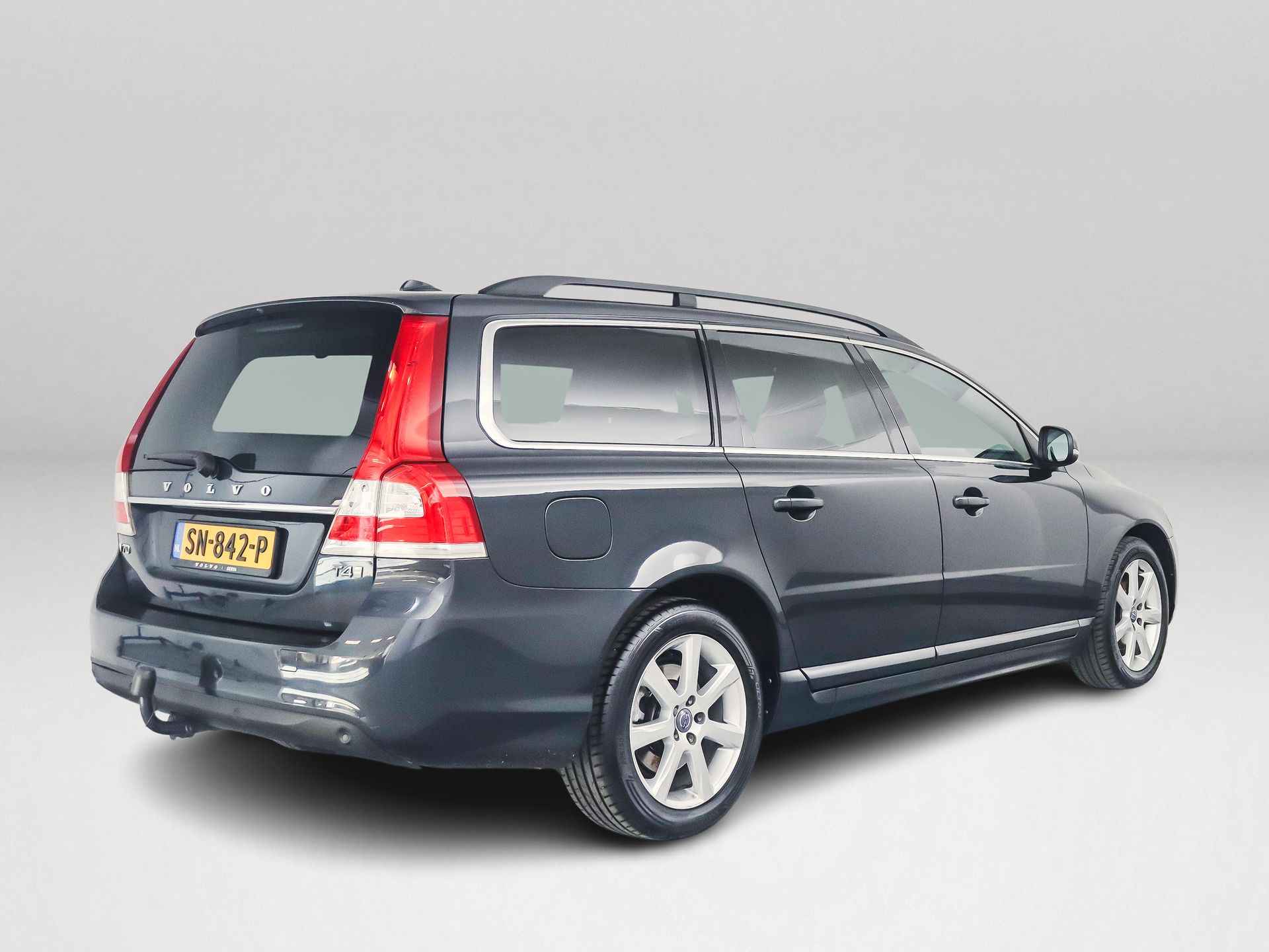 Volvo V70 T4 Inscription Edition | Stoelverwarming | Harman Kardon | Trekhaak - 3/34