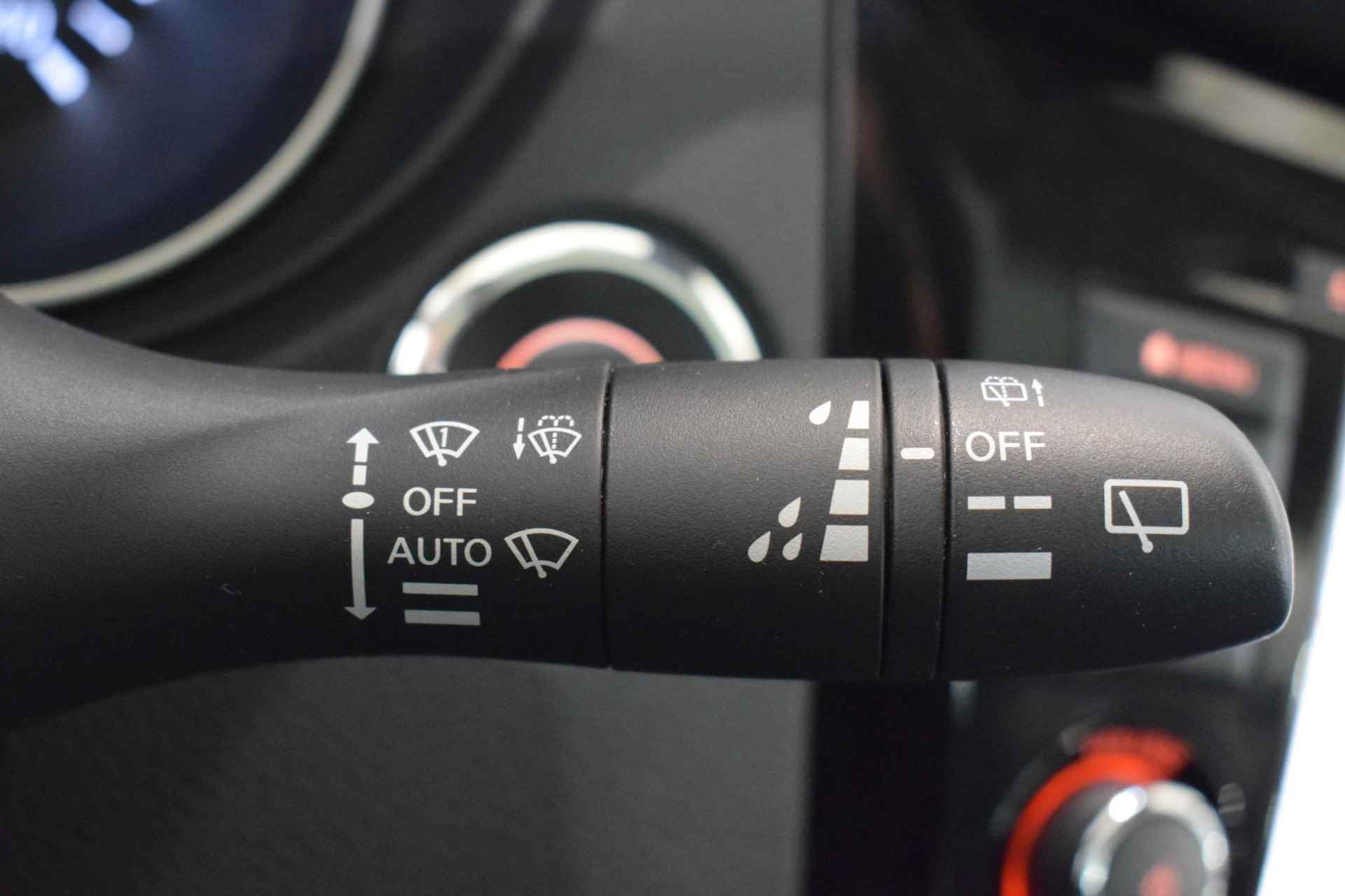 Nissan Qashqai 1.3 DIG-T N-Connecta | Panorma dak | 360-Camera | parkeersensoren | Trekhaak | Navigatie | Cruise control | Keyless entry | Apple Carplay/Android auto | - 46/60