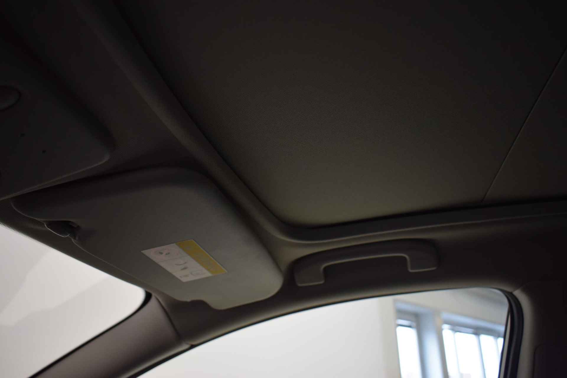 Nissan Qashqai 1.3 DIG-T N-Connecta | Panorma dak | 360-Camera | parkeersensoren | Trekhaak | Navigatie | Cruise control | Keyless entry | Apple Carplay/Android auto | - 54/60