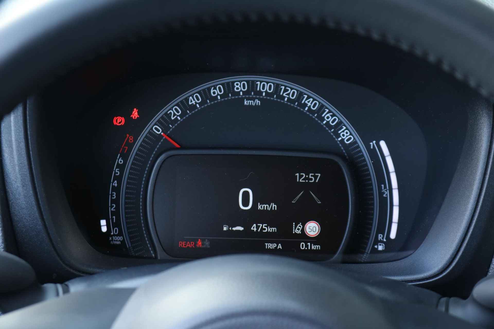 Toyota Aygo X 1.0 VVT-i MT Premium, DEMO VOORDEEL! - 19/34