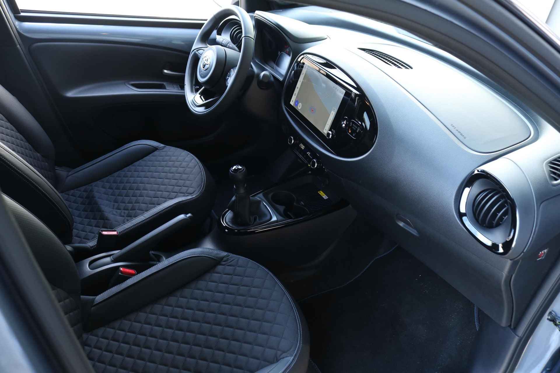 Toyota Aygo X 1.0 VVT-i MT Premium, DEMO VOORDEEL! - 20/34