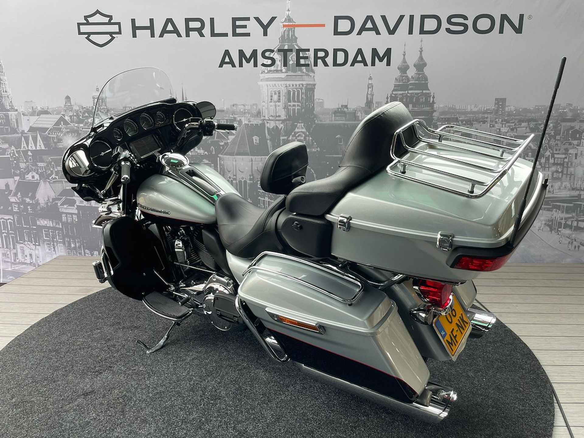 Harley-Davidson FLHTK ULTRA LIMITED - 6/8