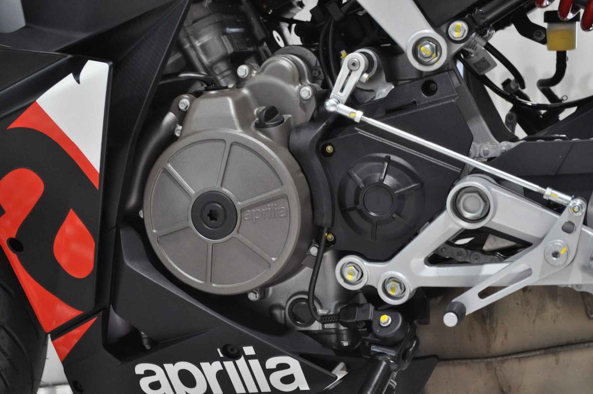 APRILIA Rs 457 A2 RIJBEWIJS   ( 35 KW ) - 7/21