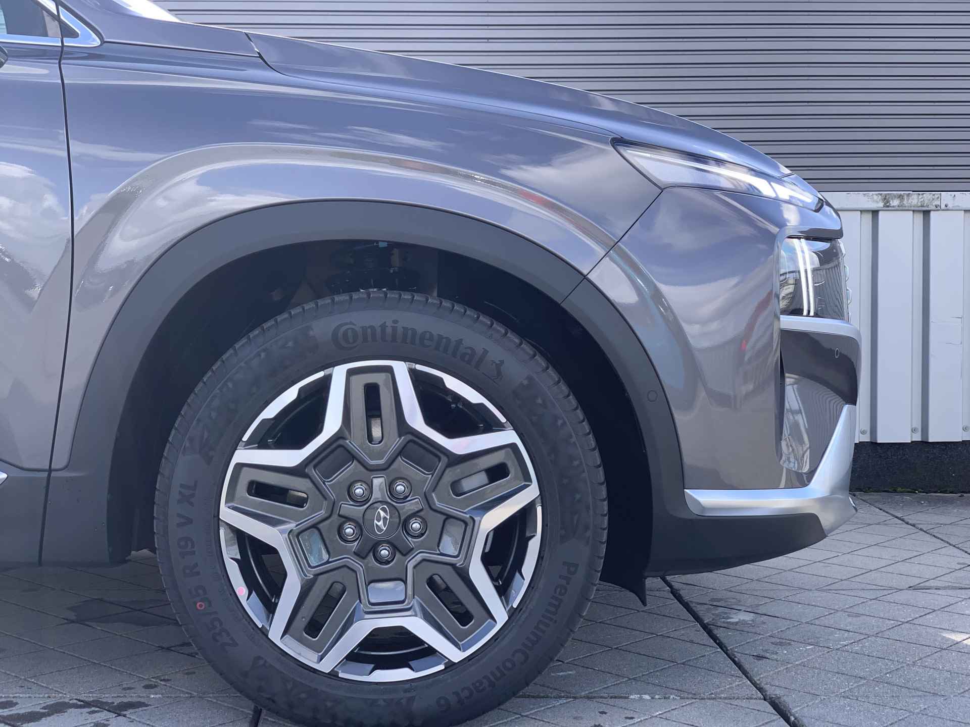 Hyundai Santa Fe 1.6 T-GDI HEV Premium 7p. LEDER | NAVIGATIE | 7 ZITPLAATSEN | ZEER LUXE UITGEVOERDE AUTO! - 4/33
