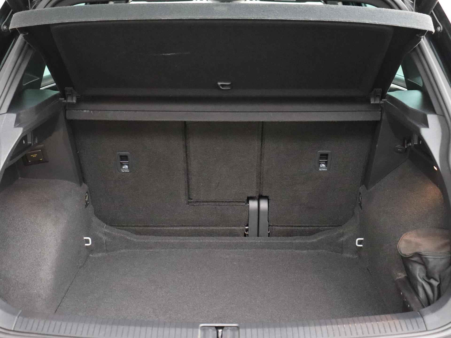 Volkswagen Tiguan 1.5 TSI ACT R-line Automaat Panoramadak | Virtual Cockpit - 27/38