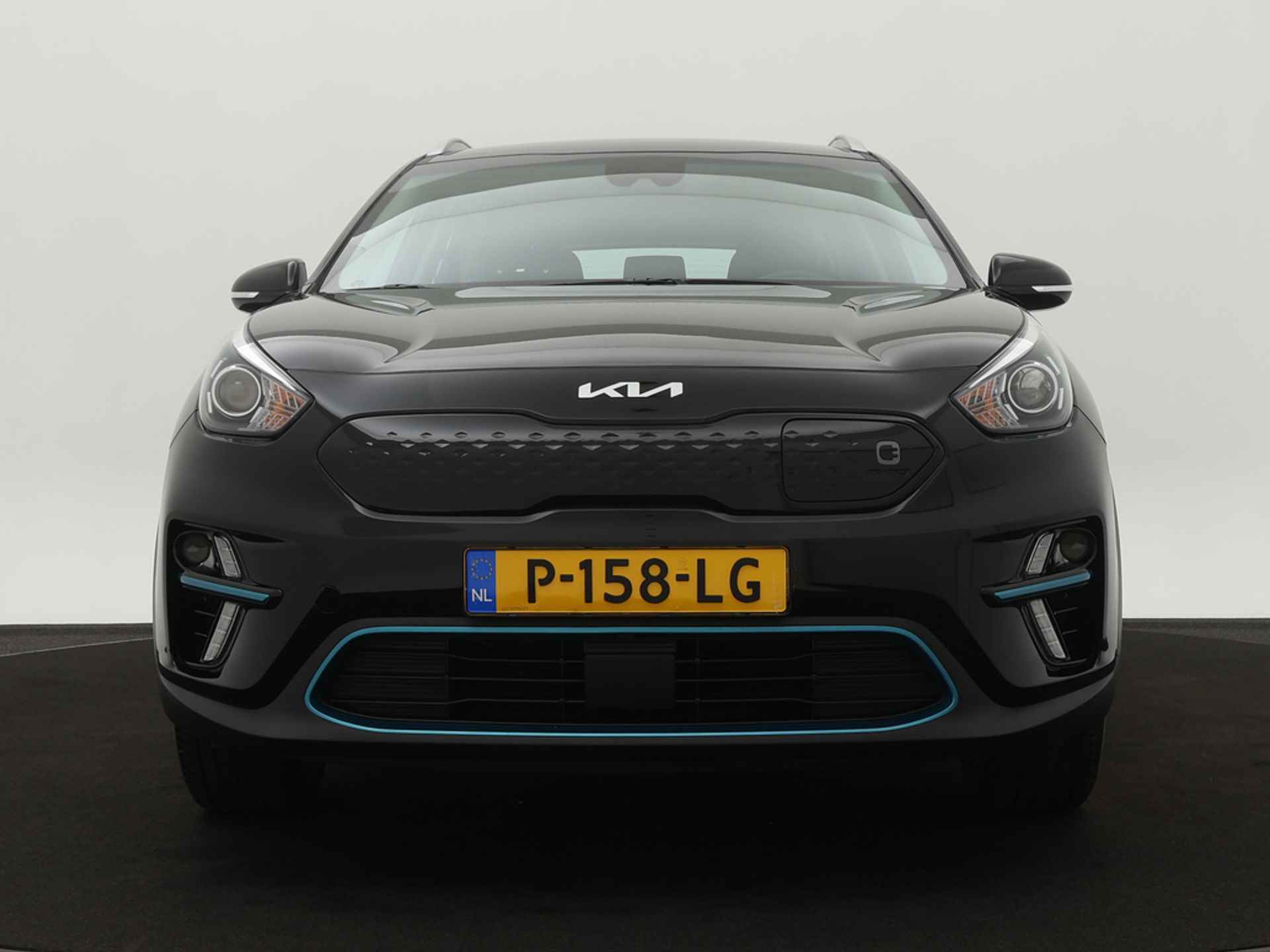 Kia e-Niro DynamicLine 64 kWh *€2000 Subsidie beschikbaar* - Apple CarPlay/Android Auto - Adaptieve Cruise Control - Navigatie Fabrieksgarantie tot 04-2029 - 13/53