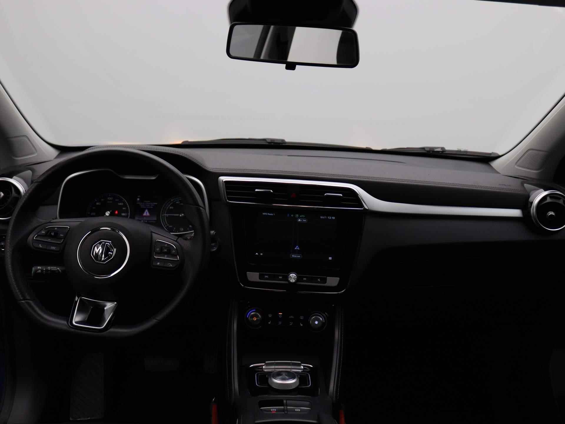 MG ZS EV Luxury | 1e eigenaar | Leder | Panoramadak | Camera | Navi | Apple CarPlay | - 7/25