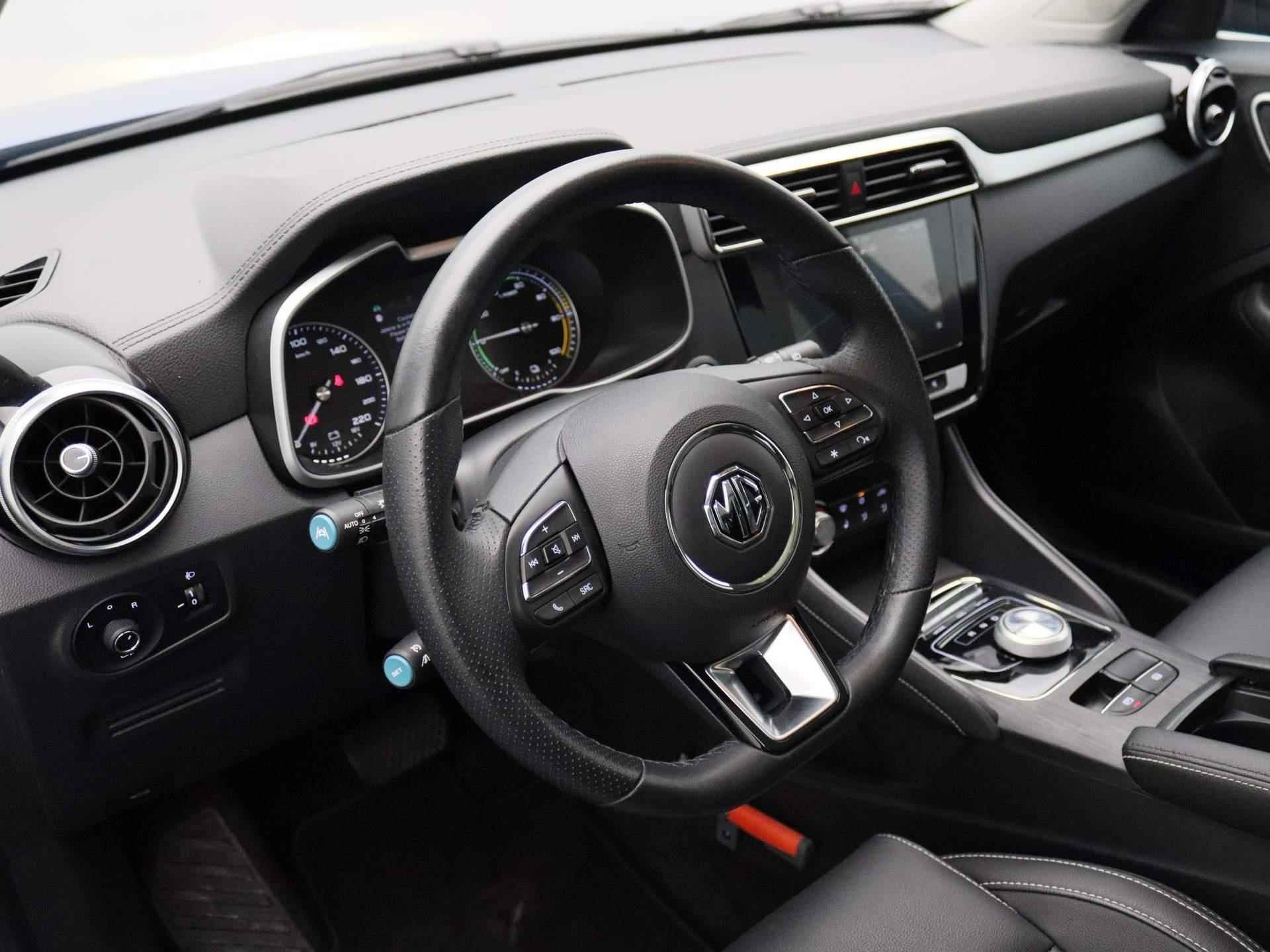 MG ZS EV Luxury | 1e eigenaar | Leder | Panoramadak | Camera | Navi | Apple CarPlay | - 22/25