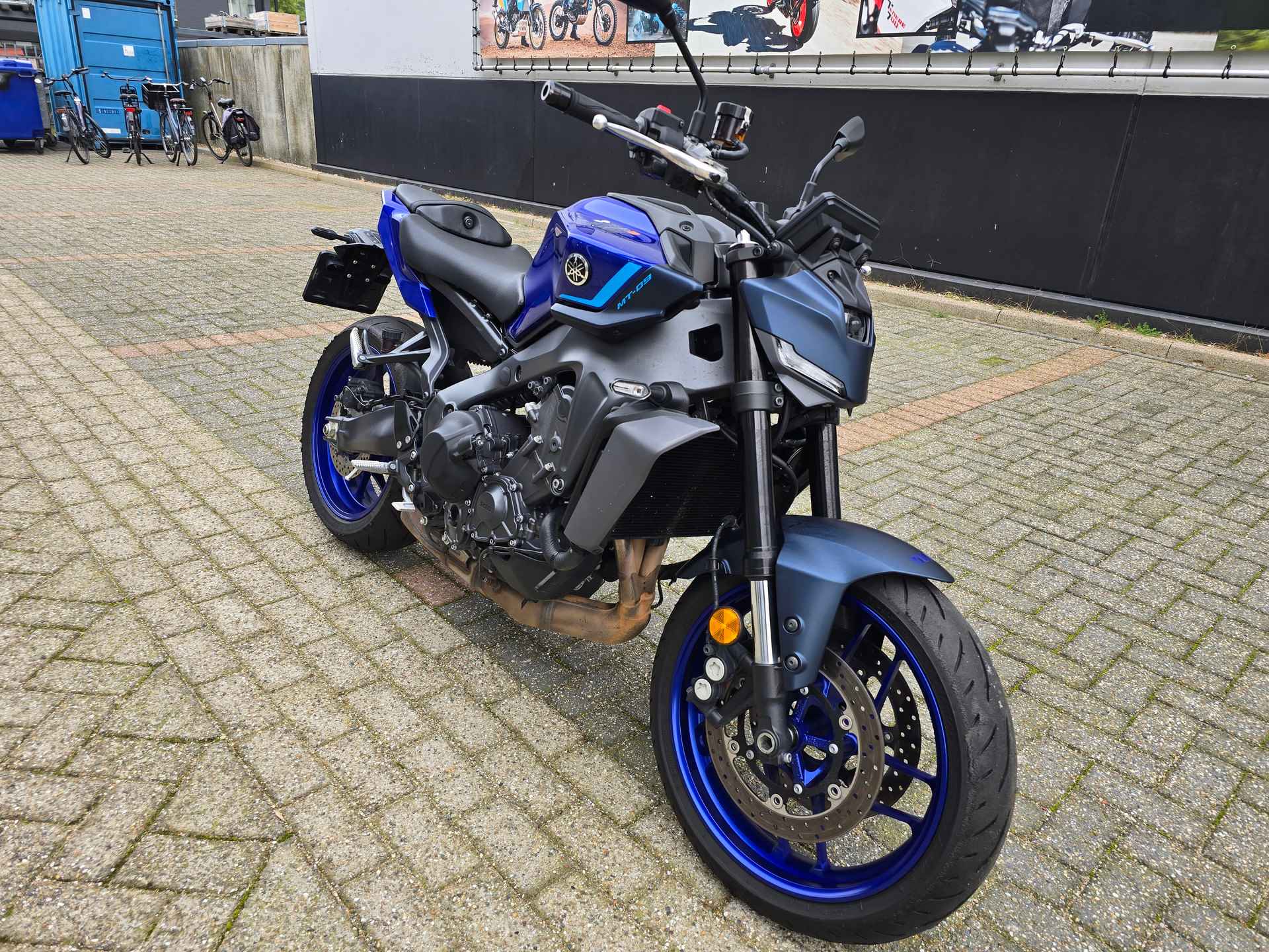 Yamaha MT 09 ABS - 2/22