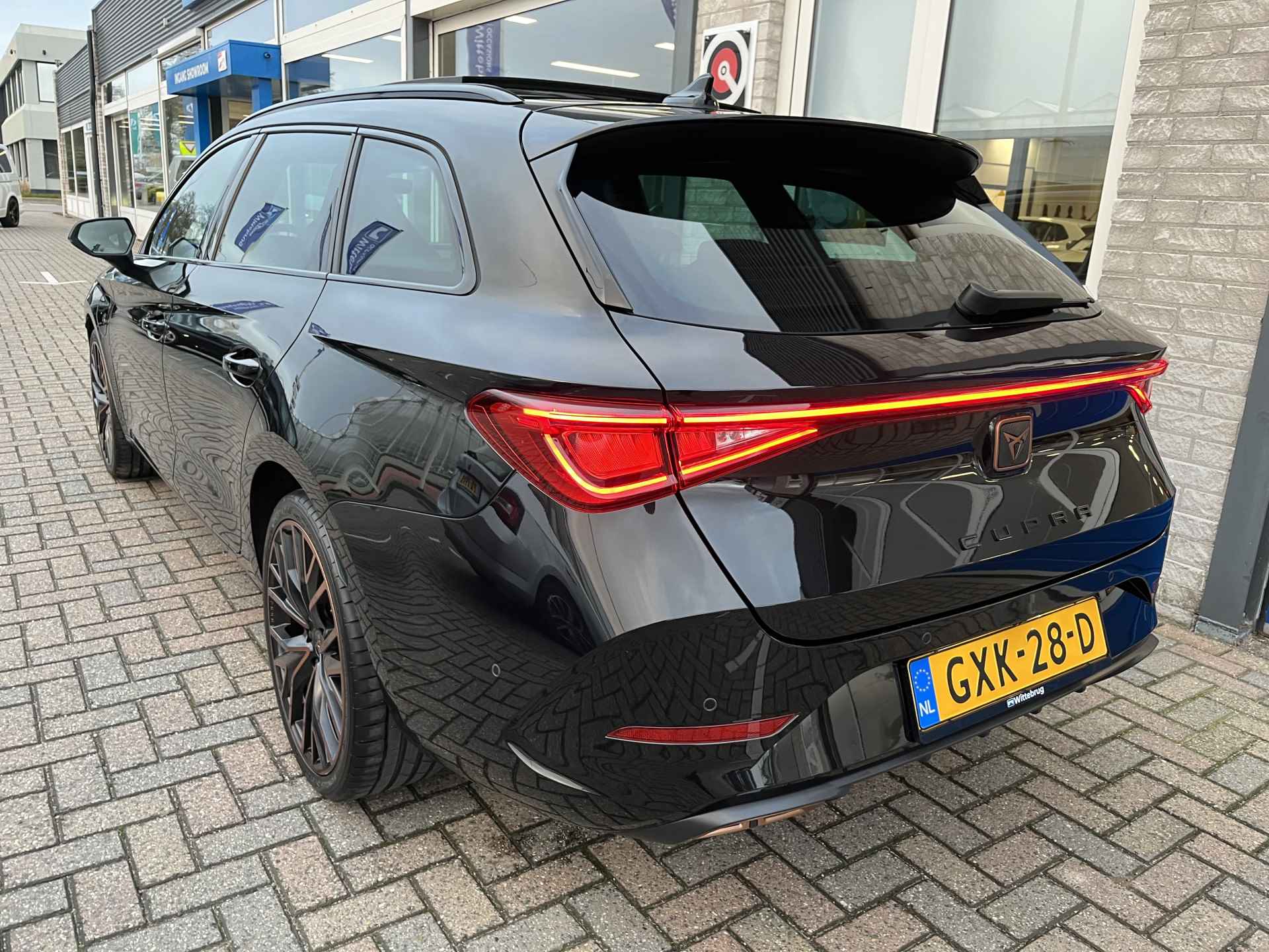 CUPRA Leon Sportstourer 1.4 e-Hybrid VZ Performance / AUTOMAAT/ 245 PK/ PANO/ CAMERA/ PARK. SENSOREN/ MATRIX/ DODE HOEK/ DCC/ KEYLESS/ STOEL-STUURVERWARM./ ADAPT. CRUISE/ APP CONNECT/ NAVI/ CLIMA/ DAB/ 19" LMV - 6/61