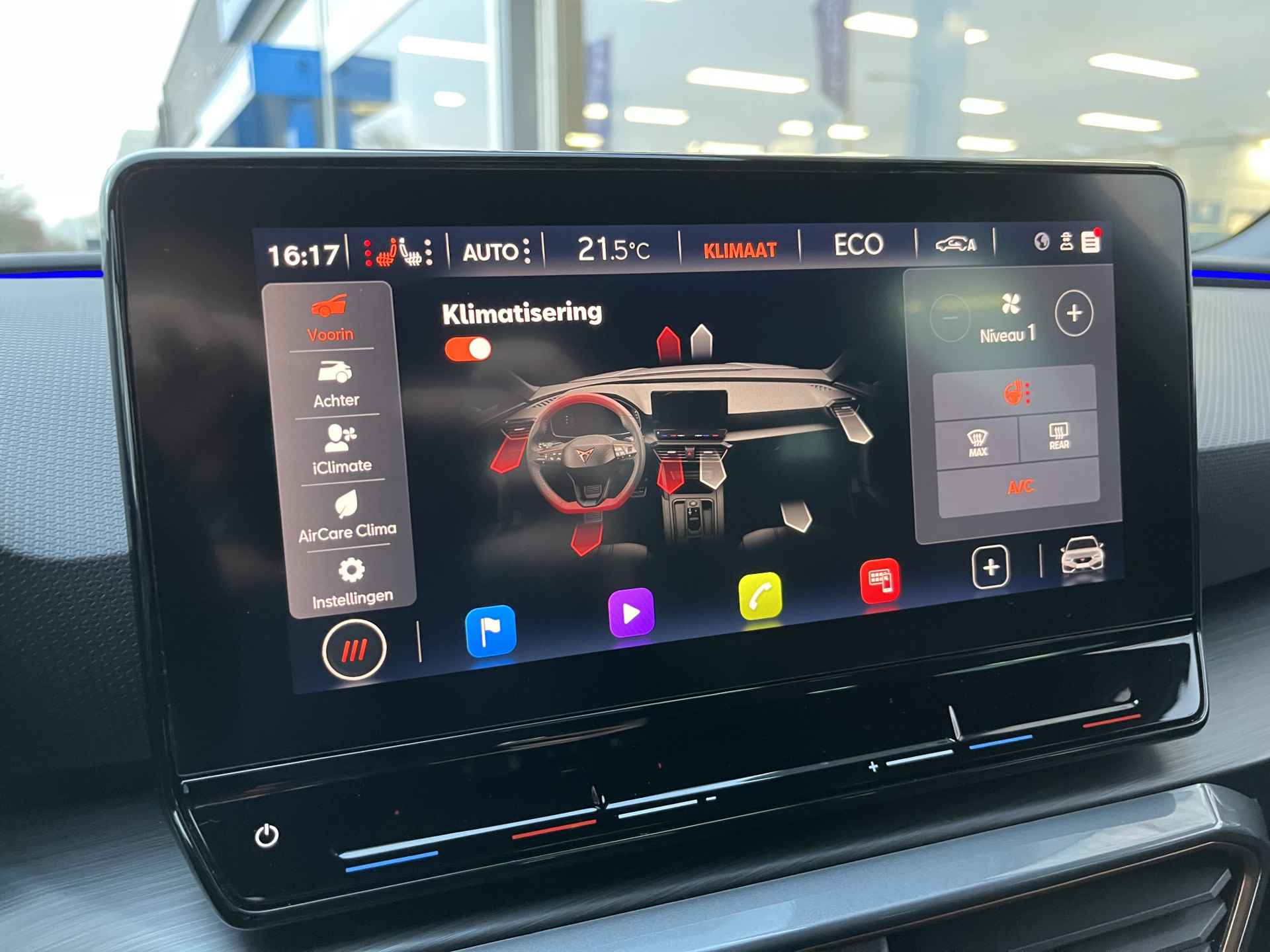 CUPRA Leon Sportstourer 1.4 e-Hybrid VZ Performance / AUTOMAAT/ 245 PK/ PANO/ CAMERA/ PARK. SENSOREN/ MATRIX/ DODE HOEK/ DCC/ KEYLESS/ STOEL-STUURVERWARM./ ADAPT. CRUISE/ APP CONNECT/ NAVI/ CLIMA/ DAB/ 19" LMV - 24/61