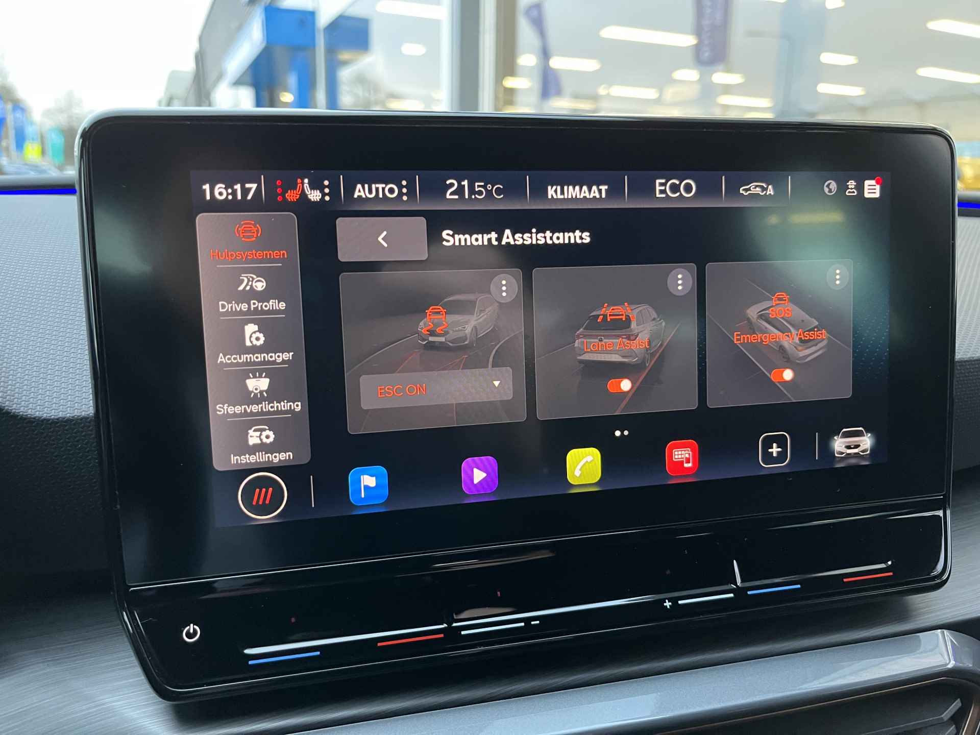 CUPRA Leon Sportstourer 1.4 e-Hybrid VZ Performance / AUTOMAAT/ 245 PK/ PANO/ CAMERA/ PARK. SENSOREN/ MATRIX/ DODE HOEK/ DCC/ KEYLESS/ STOEL-STUURVERWARM./ ADAPT. CRUISE/ APP CONNECT/ NAVI/ CLIMA/ DAB/ 19" LMV - 31/61