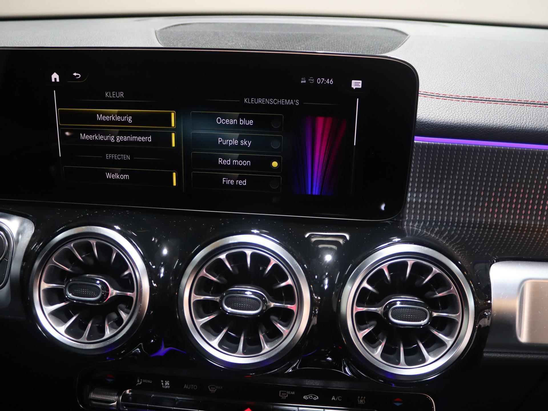 Mercedes-Benz EQB 250+ AMG Line 71 kWh | Apple CarPlay | Dodehoekassistent | Multispaaks LMV | Sfeerverlichting | SCM 3 | Night | - 13/23