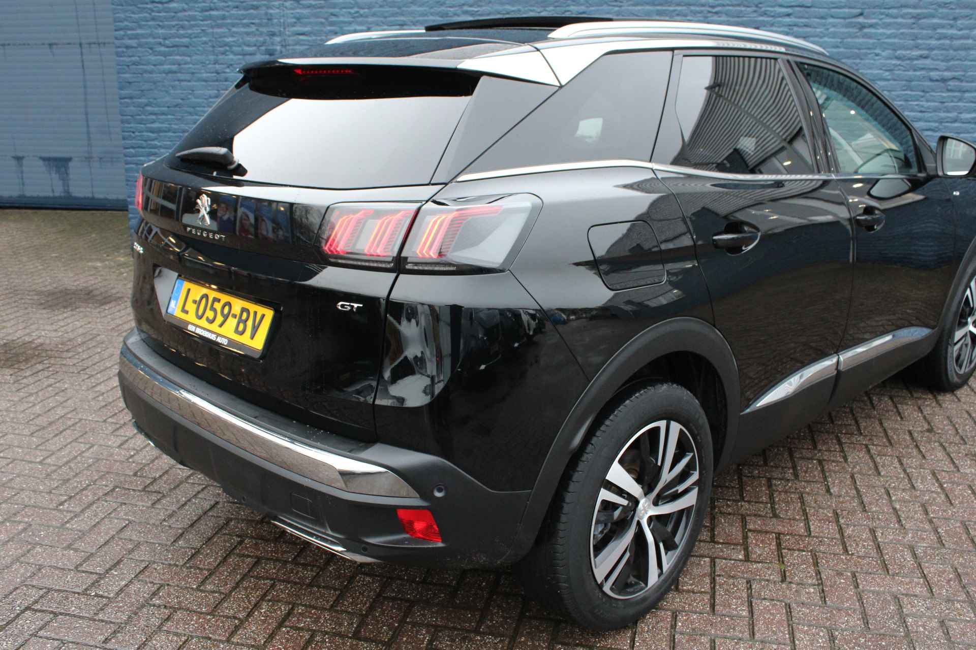 Peugeot 3008 SUV 1.2 PureTech 130pk EAT8 GT | Automaat | Navigatie | Panorama/schuifdak | Camera | Alcantara | - 13/35