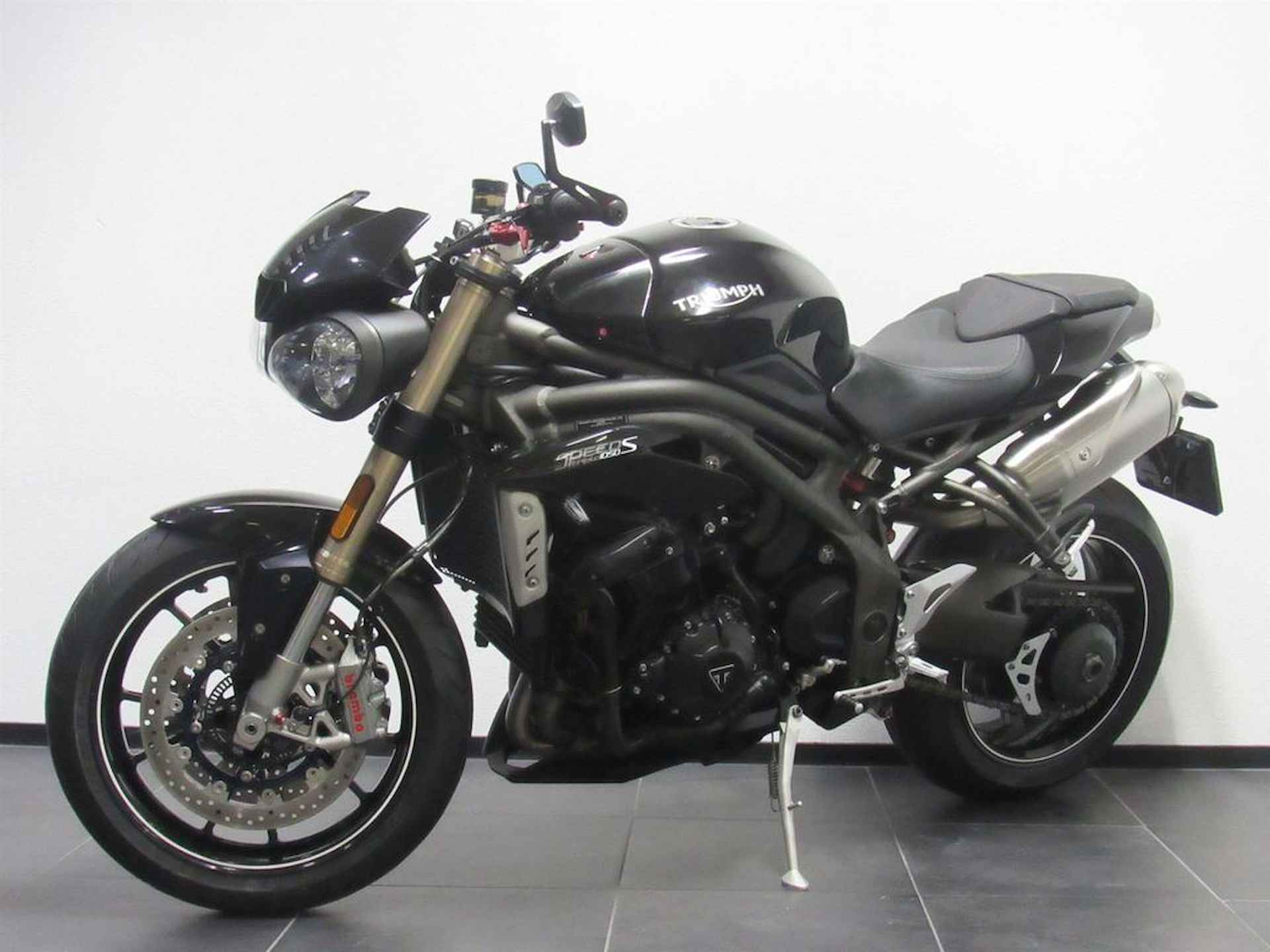 Triumph SPEED TRIPLE S - 3/7