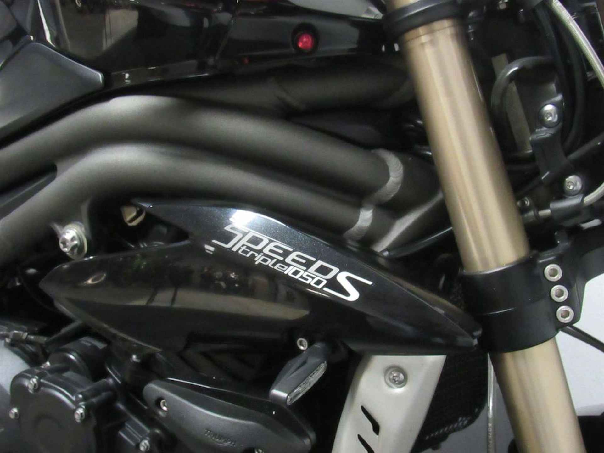 Triumph SPEED TRIPLE S - 7/7