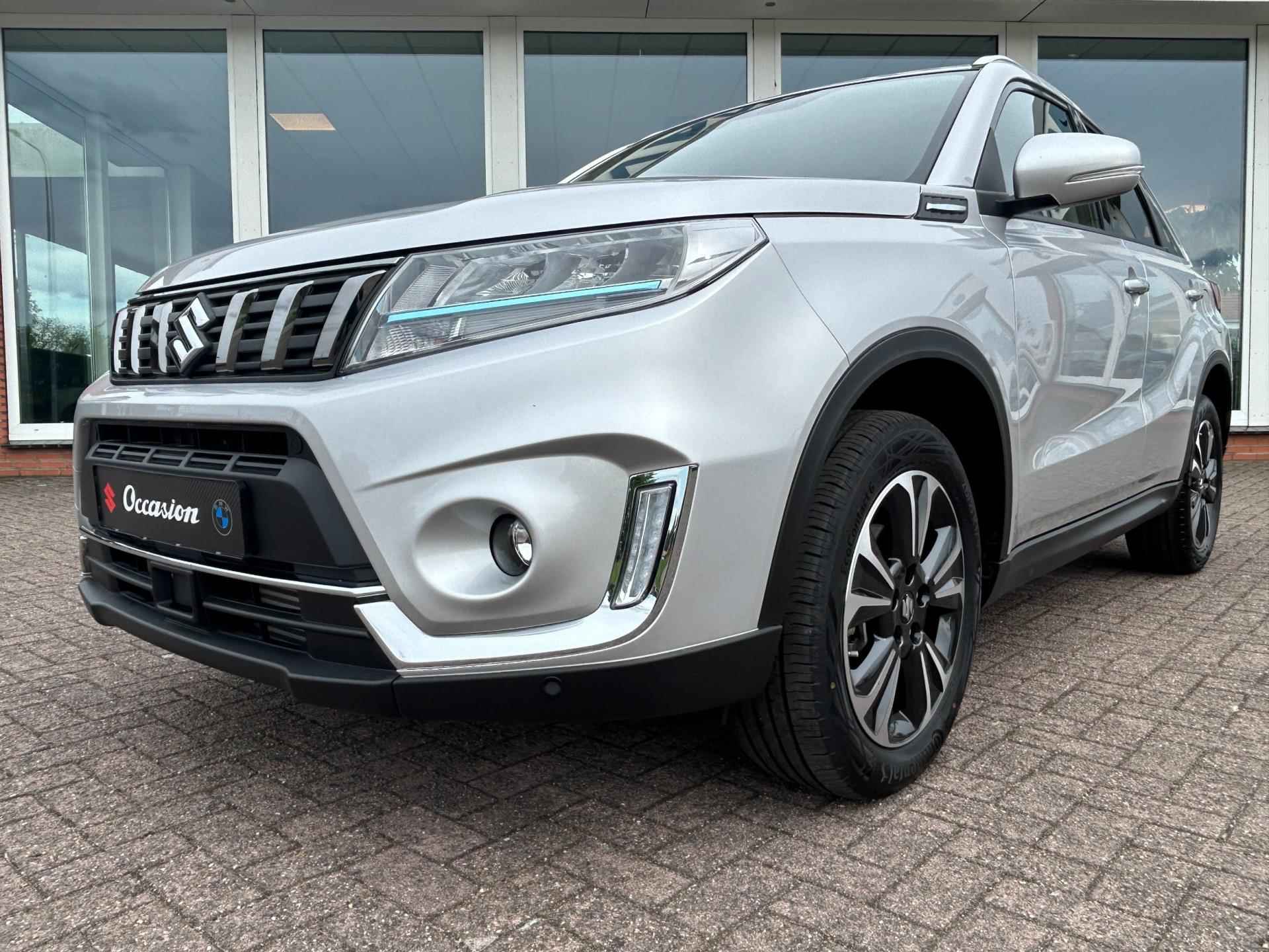 Suzuki Vitara 1.4 Boosterjet Style Smart Hybrid - 2024 - Navi - PDC - Camera - STIJL - 22/24