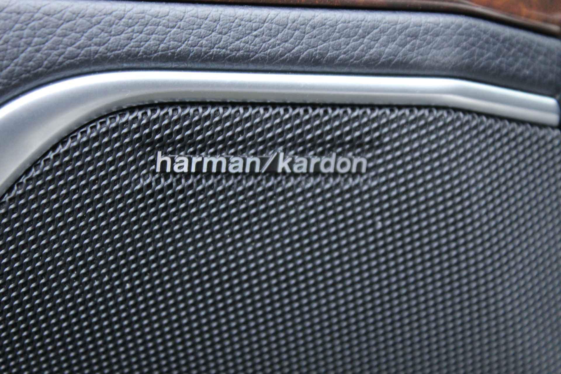Mercedes-Benz SL-Klasse 63 AMG 538pk Automaat TOP STAAT Clima Cruise Navi Harman/Kardon - 30/39