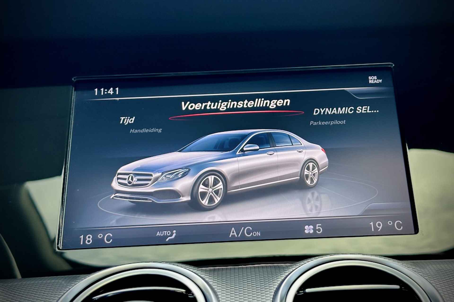 Mercedes-benz E-klasse 200 Ambition AMG Line / NL AUTO / SCHUIFDAK / LUCHTVERING - 25/33