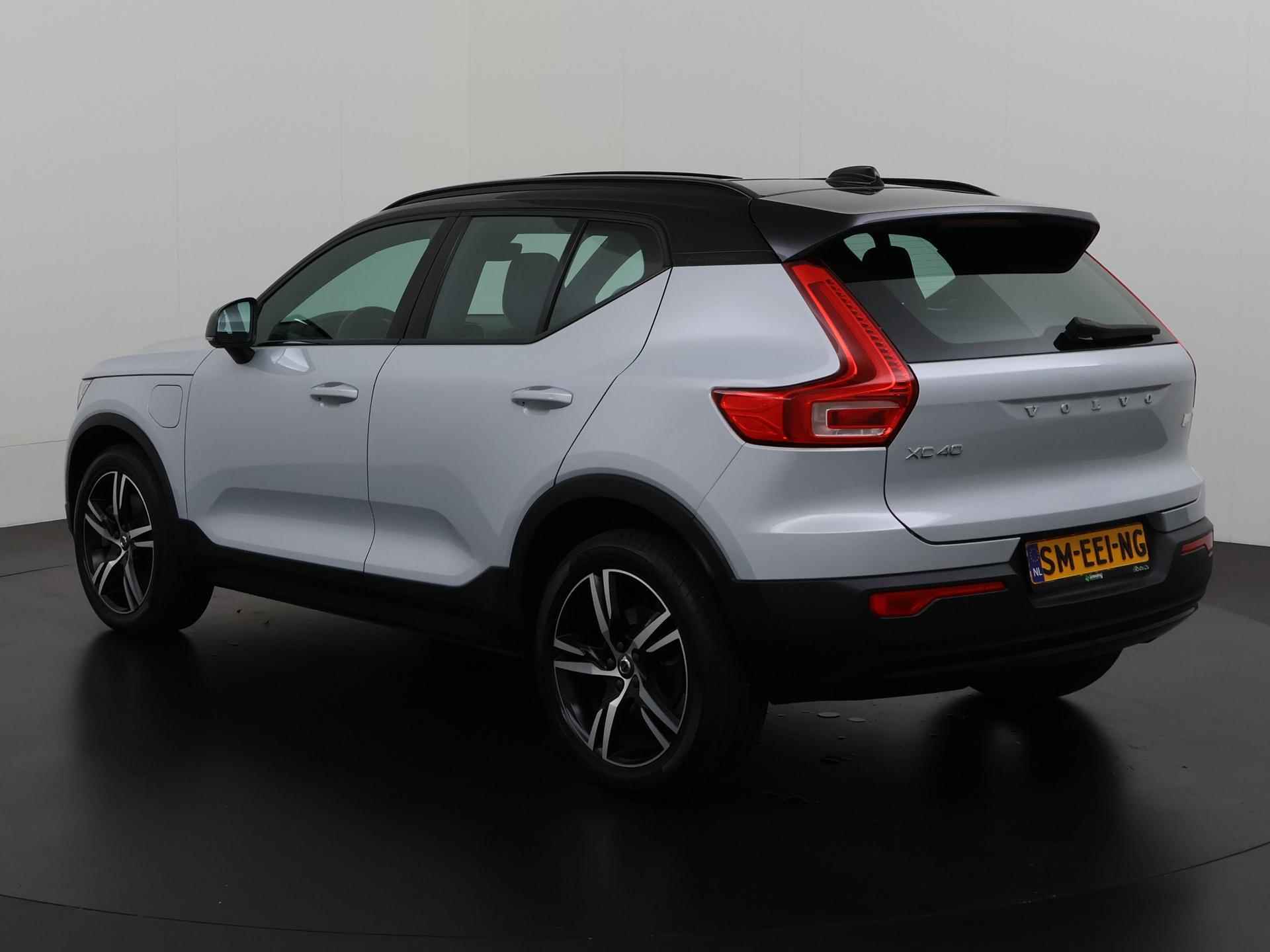 Volvo XC40 1.5 T4 Recharge R-Design | Panoramadak | Zondag Open! - 6/38