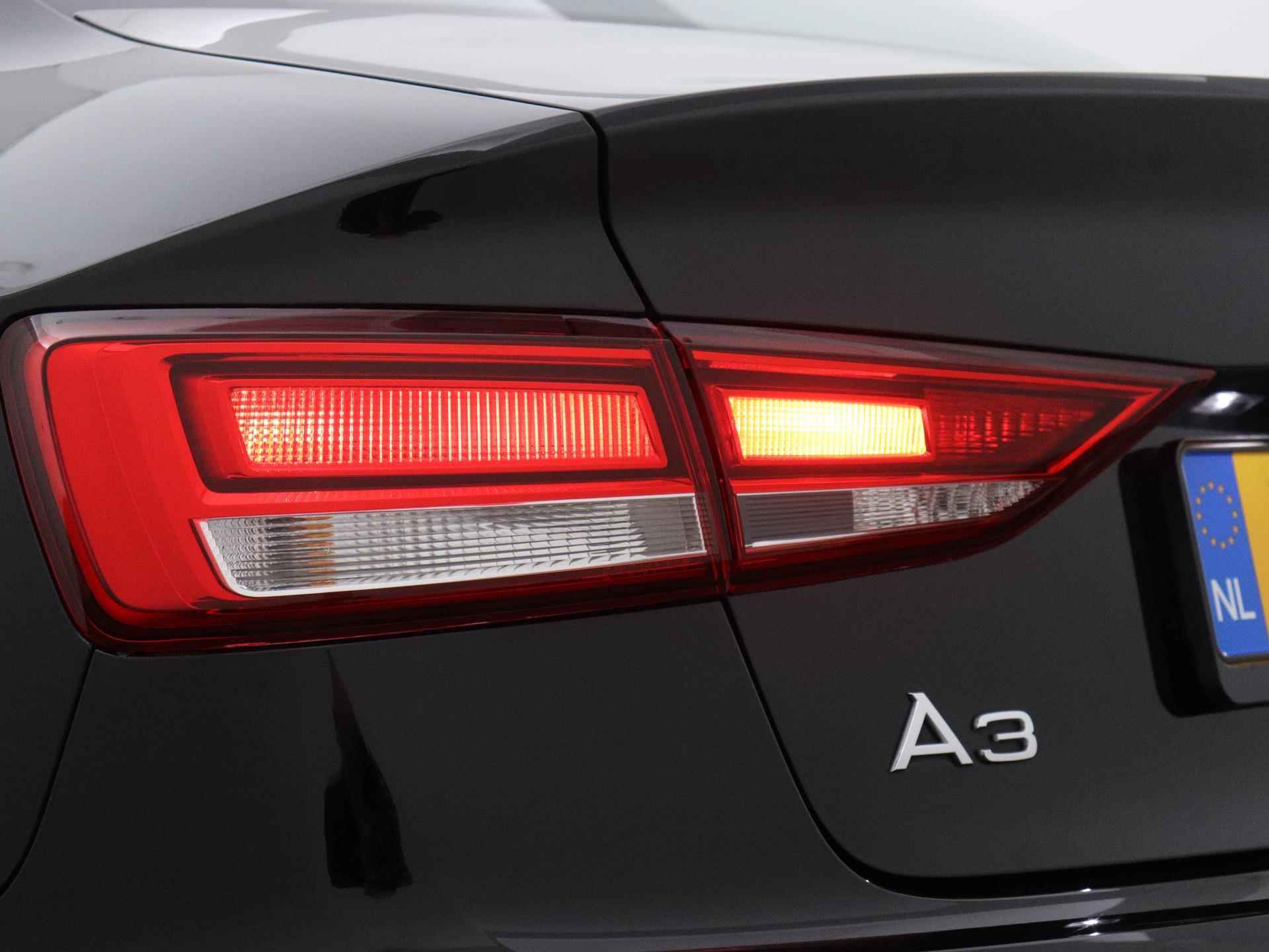 Audi A3 Limousine 35 TFSI CoD Pro Line 150 PK | Xenon Koplampen | Navigatie | Adaptive Cruise Control | Climate Control | Parkeersensoren | Stoelverwarming | Lichtmetalen velgen | - 26/28