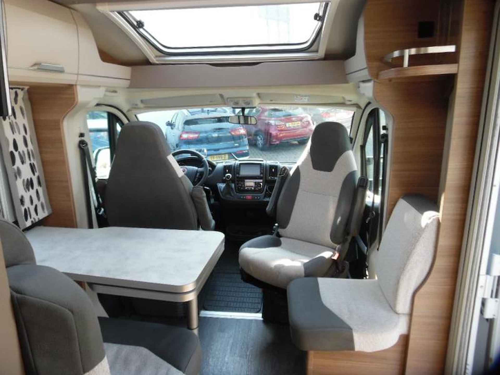 Knaus Vansation 650 MEG Luxe 2 persoons camper - 13/25