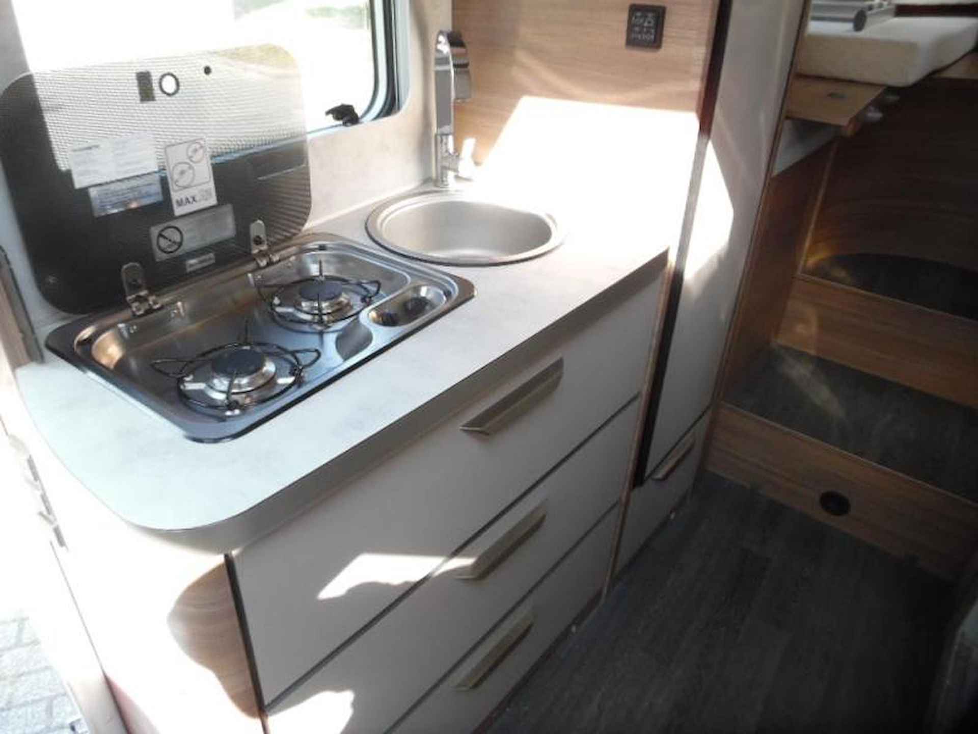 Knaus Vansation 650 MEG Luxe 2 persoons camper - 15/25