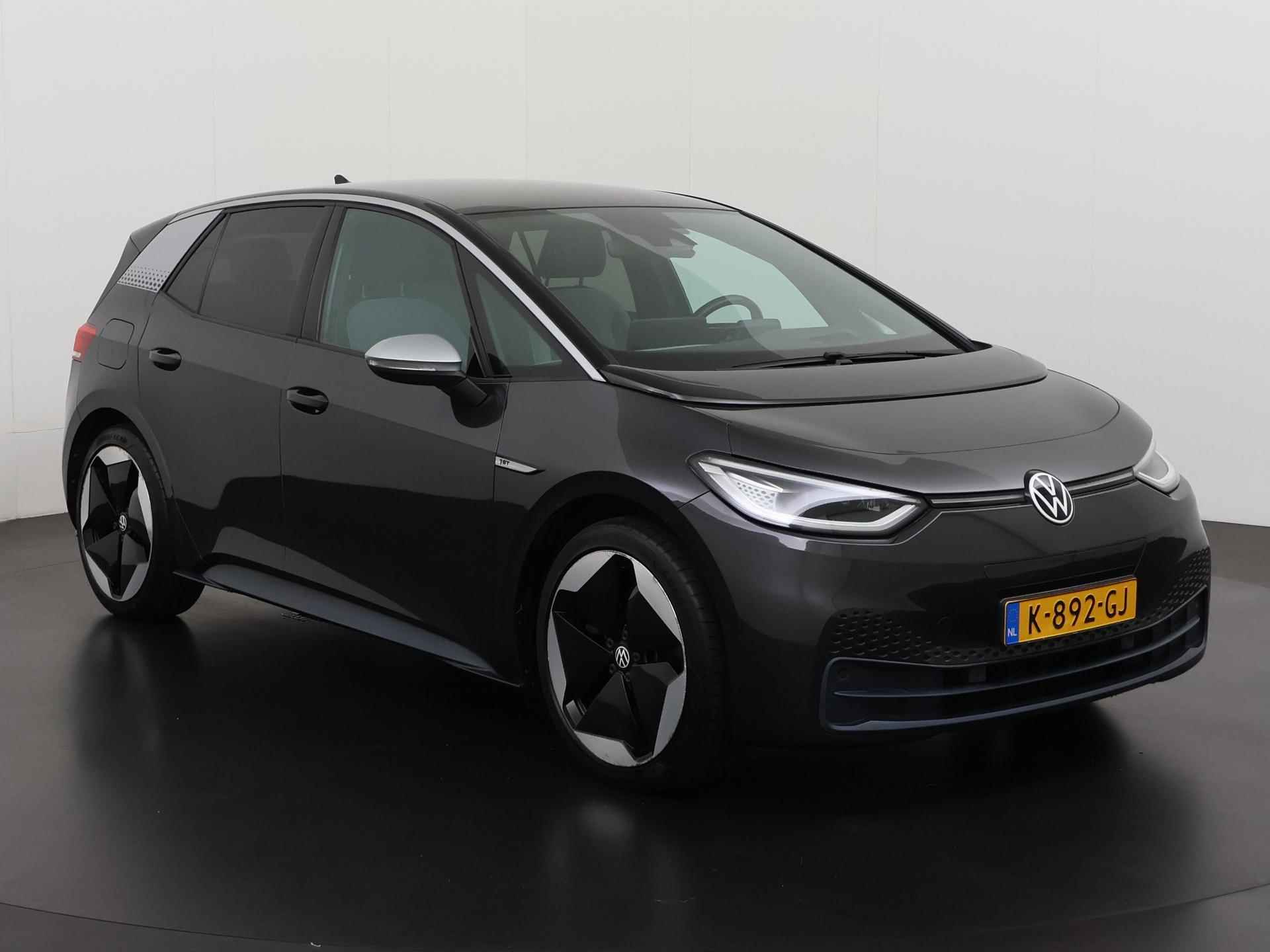 Volkswagen ID.3 First Max 58 kWh | Panoramadak | Camera | Head up | Zondag Open! - 30/44