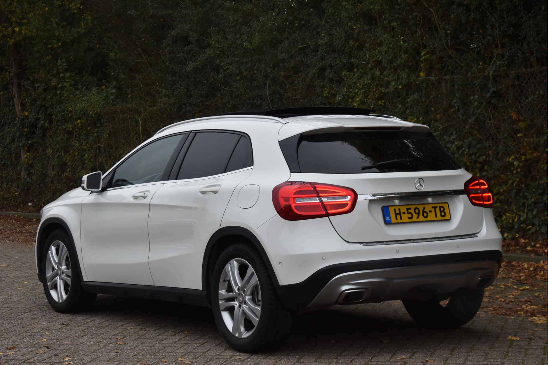 Mercedes-Benz GLA 180 Ambition | Open dak | Stoelverwarming | Nav | Cruise Contr | Xenon | PDC rondom - 5/62