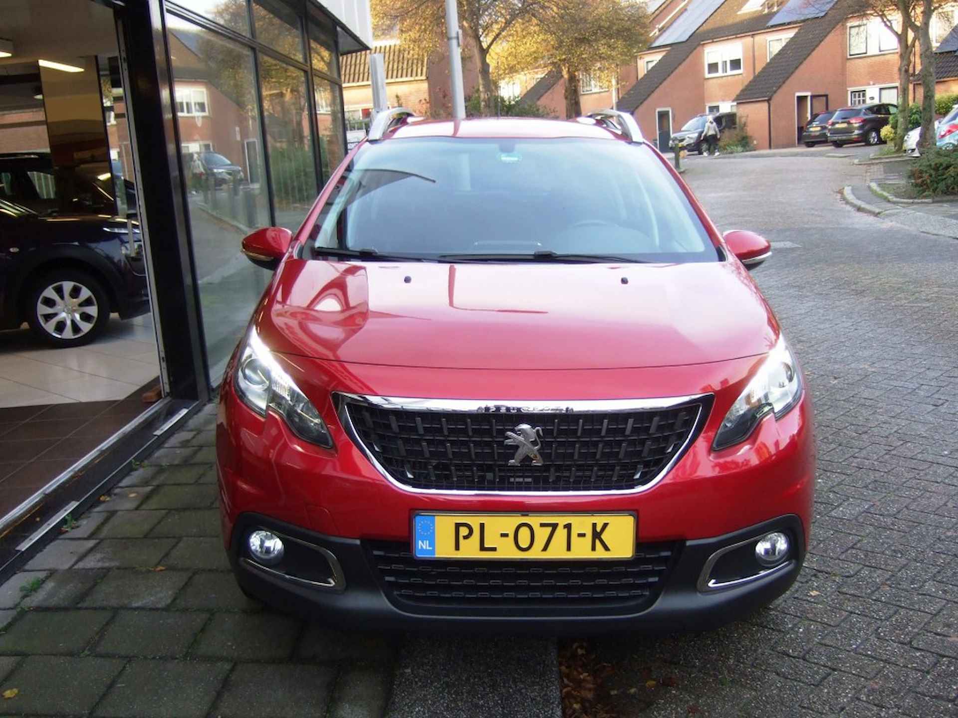 PEUGEOT 2008 1.2 PURETECH BLUE LION - 3/12