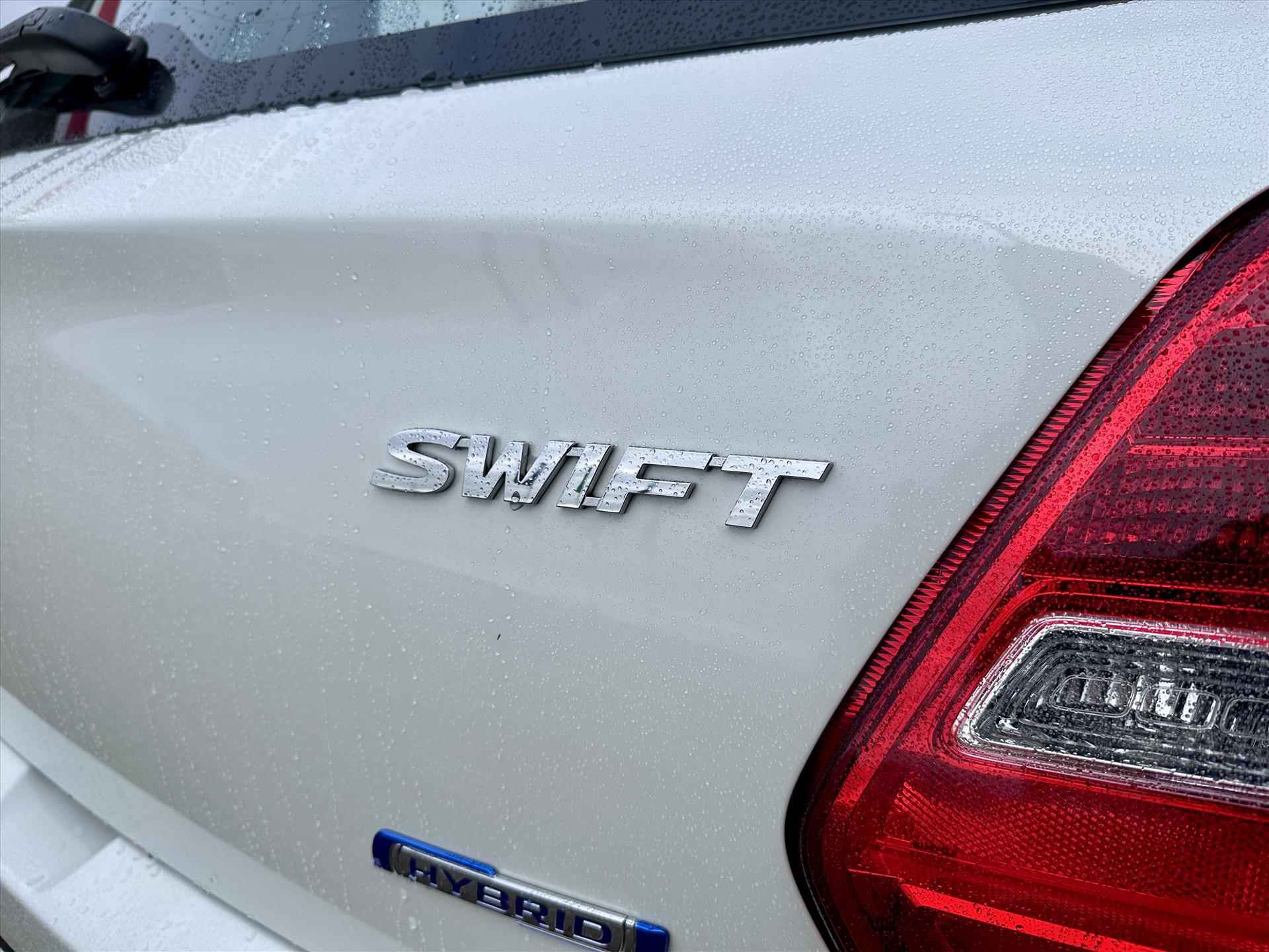Suzuki Swift 1.2 Smart Hybrid / Adap-Cruise / Led-Verl. / DAB+ - 28/37