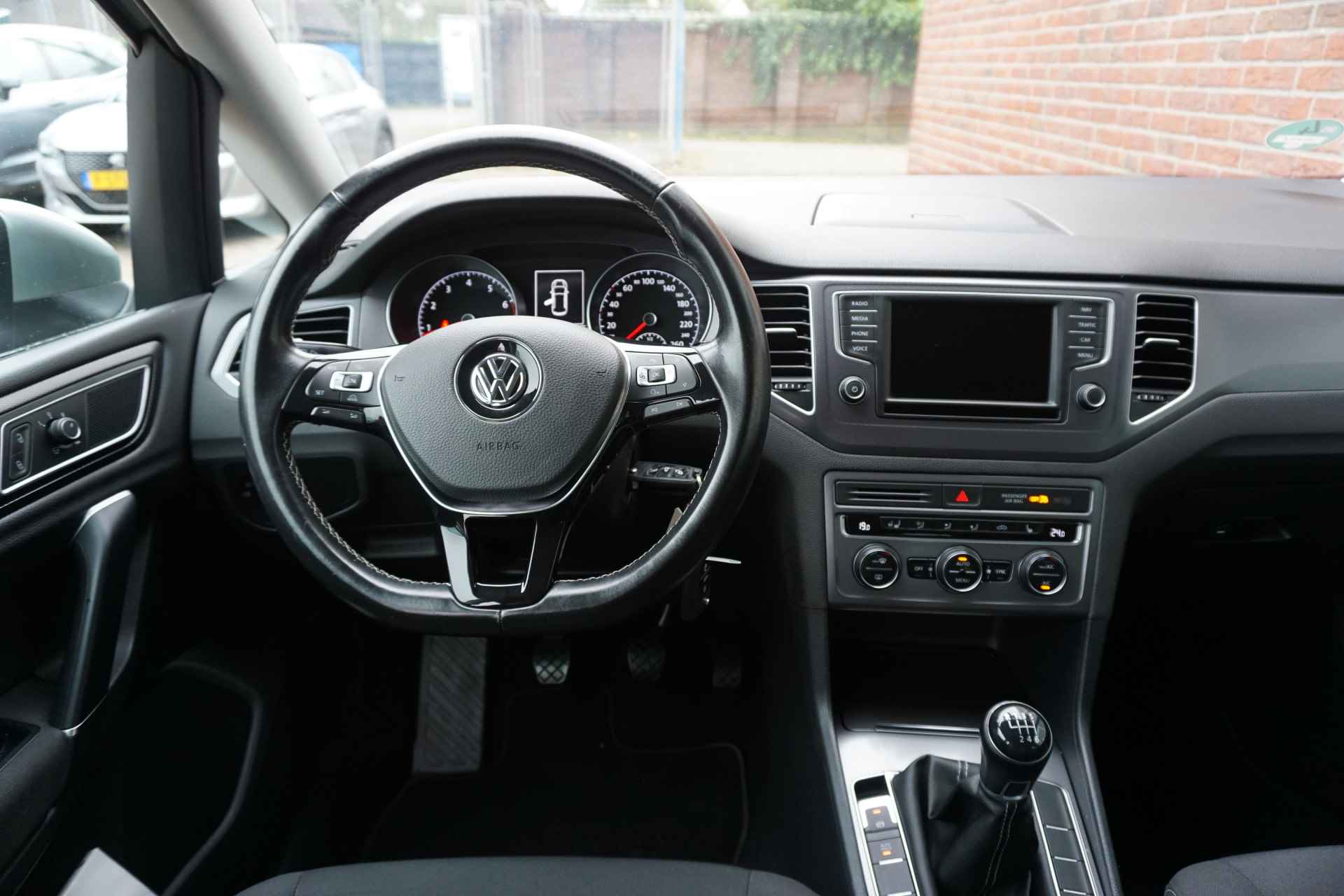 Volkswagen Golf Sportsvan 1.2 TSI 110PK Connected Series Trekhaak | Stoelverw. | Stuurwielverw. * All in prijs * - 8/29